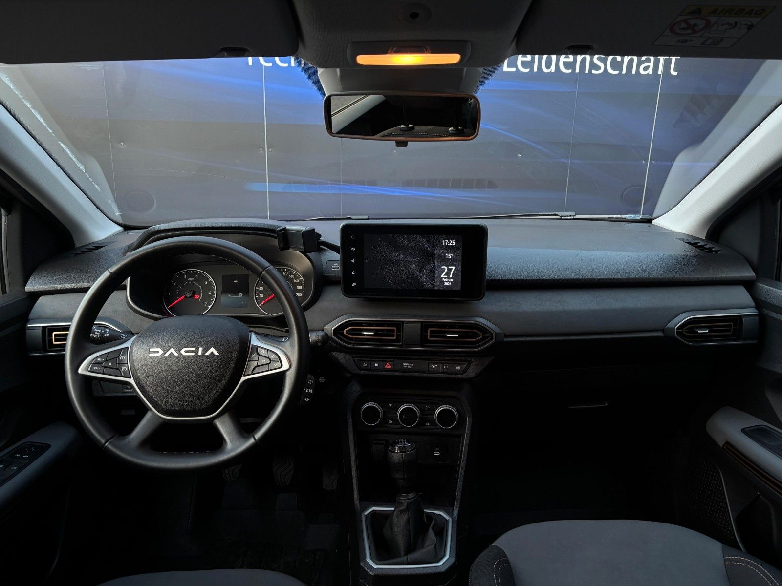 Fahrzeugabbildung Dacia Jogger Extreme+ 7 Sitzer