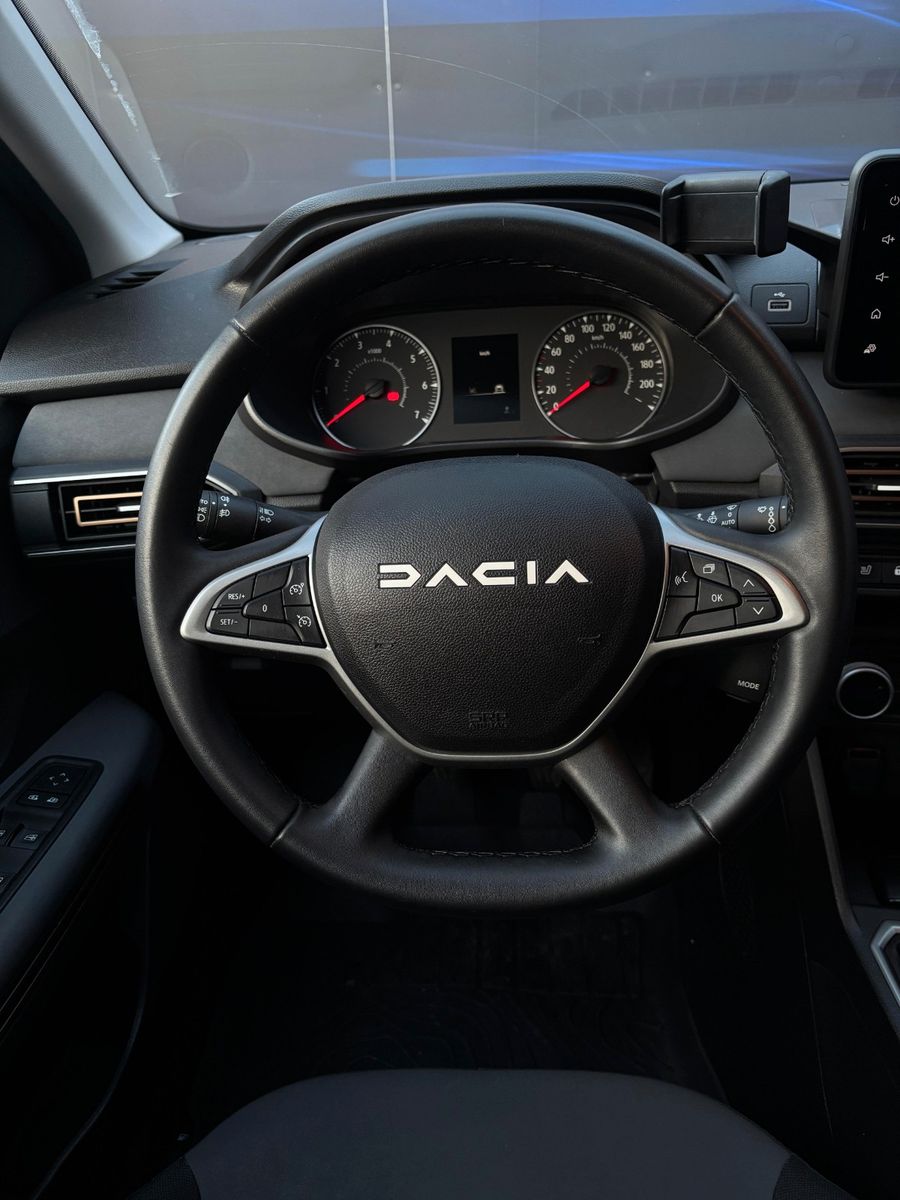 Fahrzeugabbildung Dacia Jogger Extreme+ 7 Sitzer