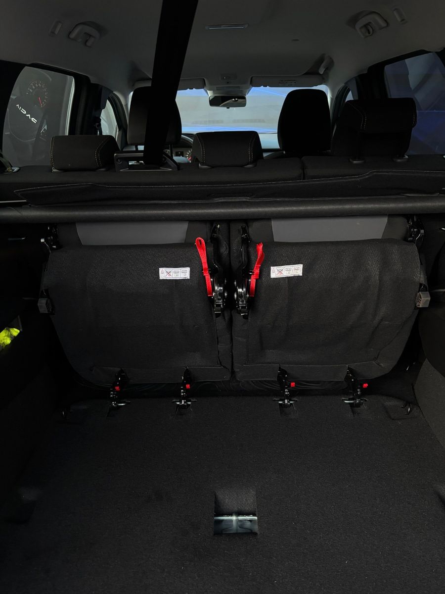 Fahrzeugabbildung Dacia Jogger Extreme+ 7 Sitzer