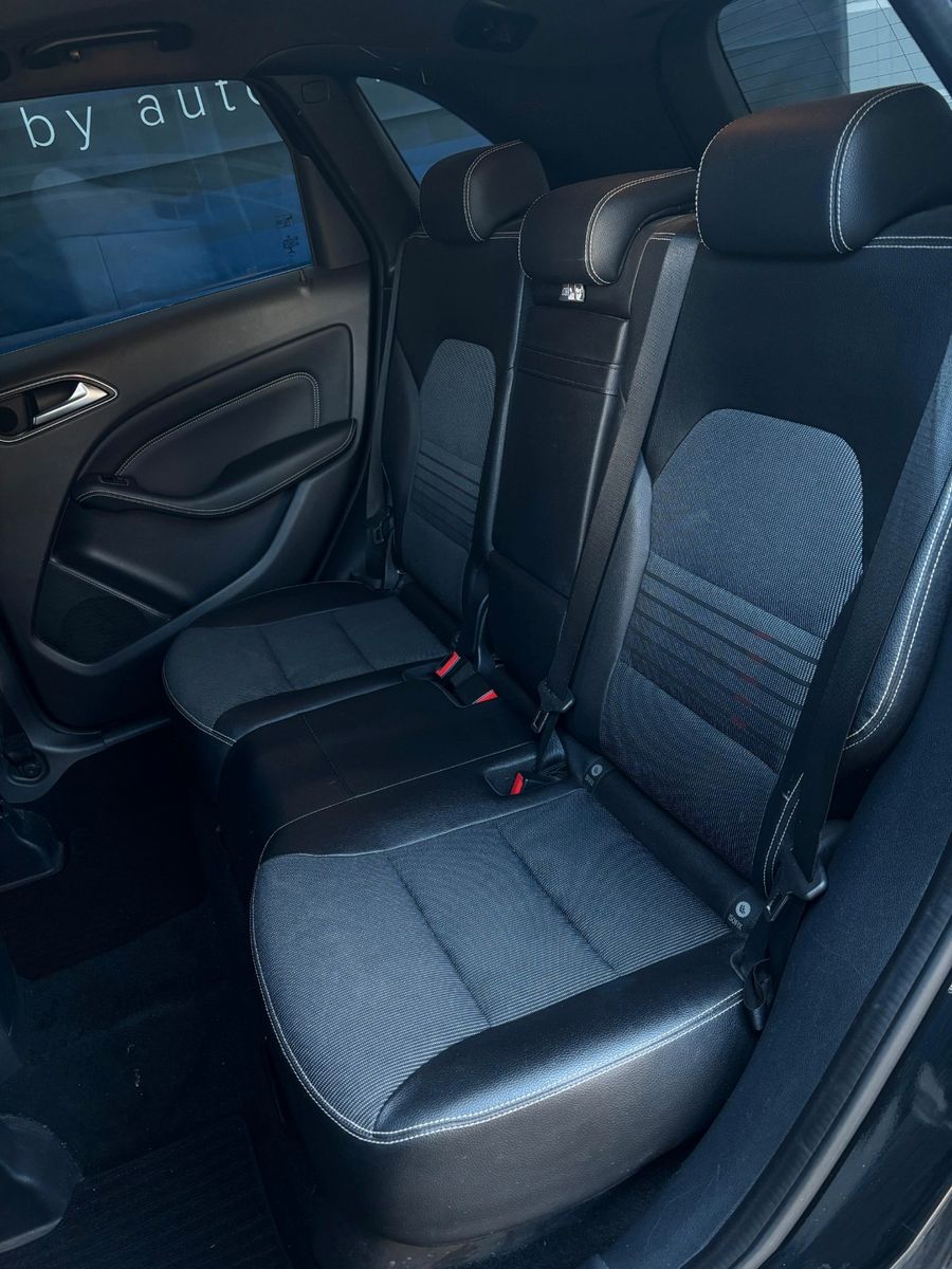 Fahrzeugabbildung Mercedes-Benz B 220 B B 220 CDI / d 4Matic