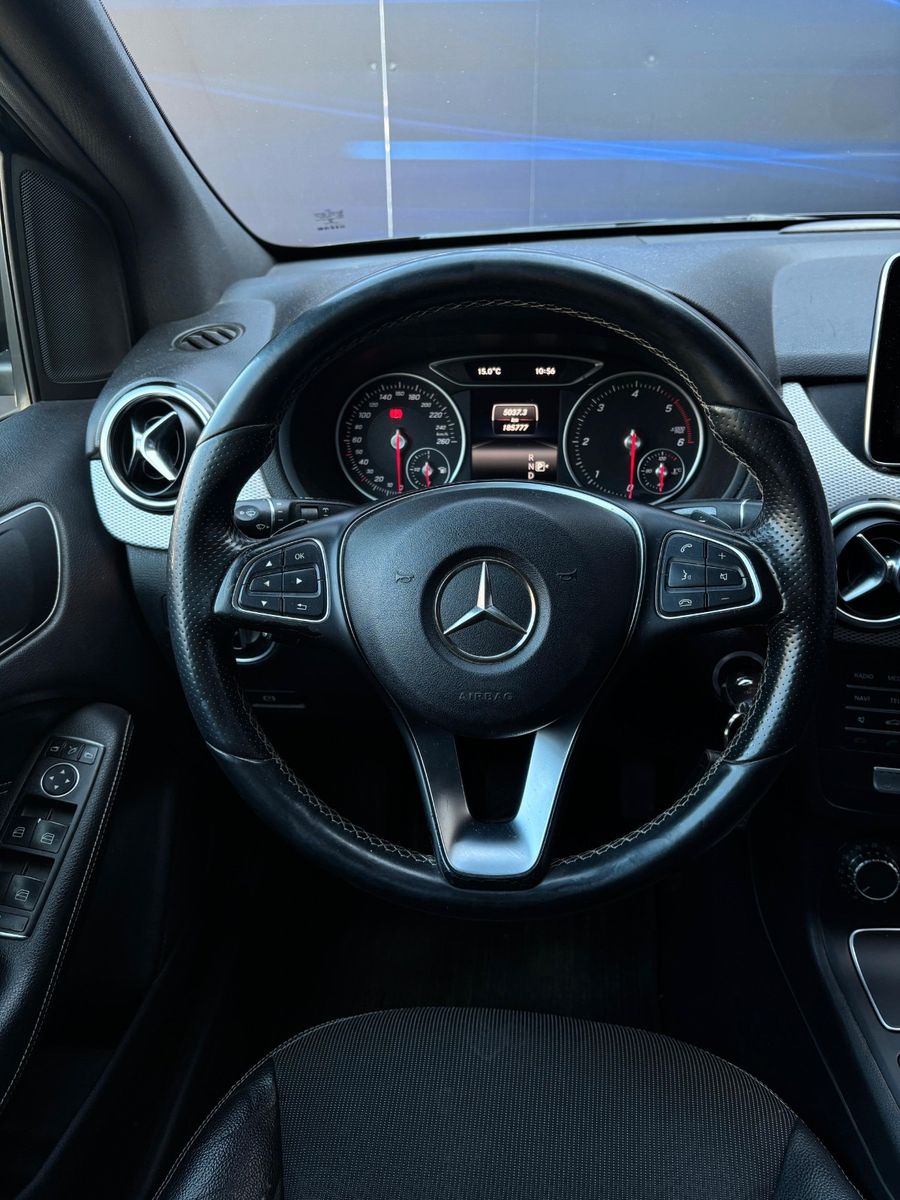 Fahrzeugabbildung Mercedes-Benz B 220 B B 220 CDI / d 4Matic