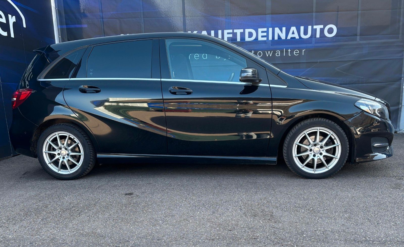 Fahrzeugabbildung Mercedes-Benz B 220 B B 220 CDI / d 4Matic