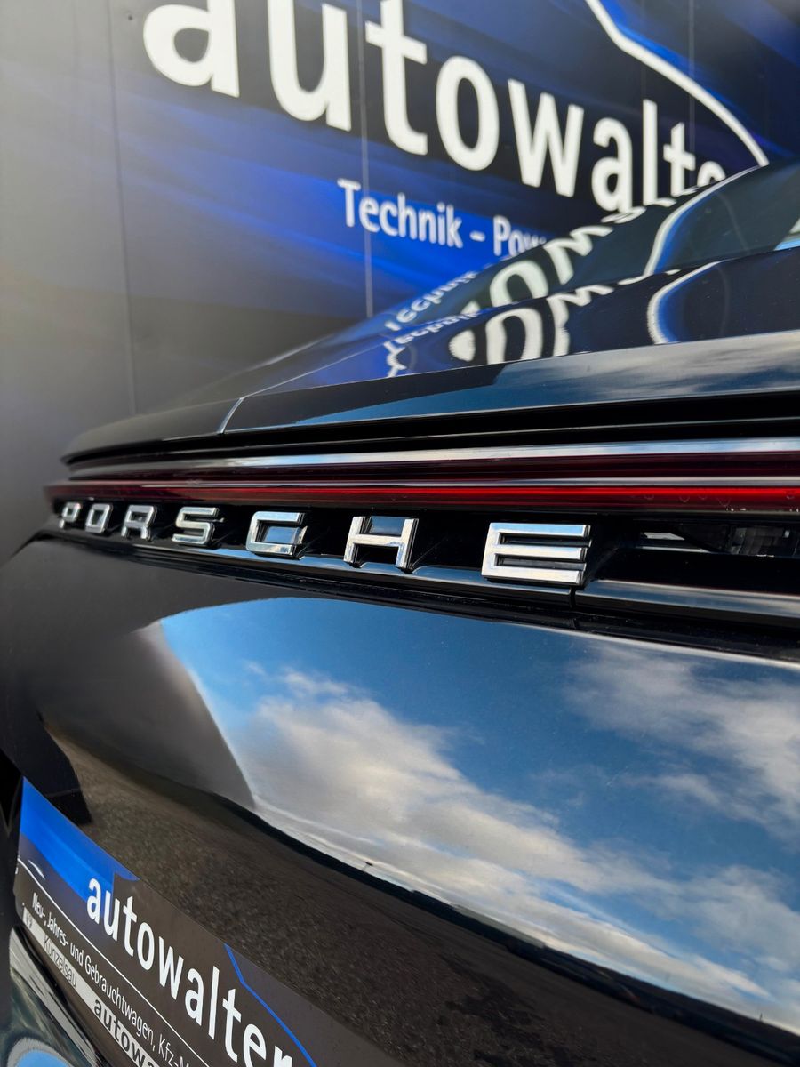 Fahrzeugabbildung Porsche Panamera Turbo S-Vollausstattung