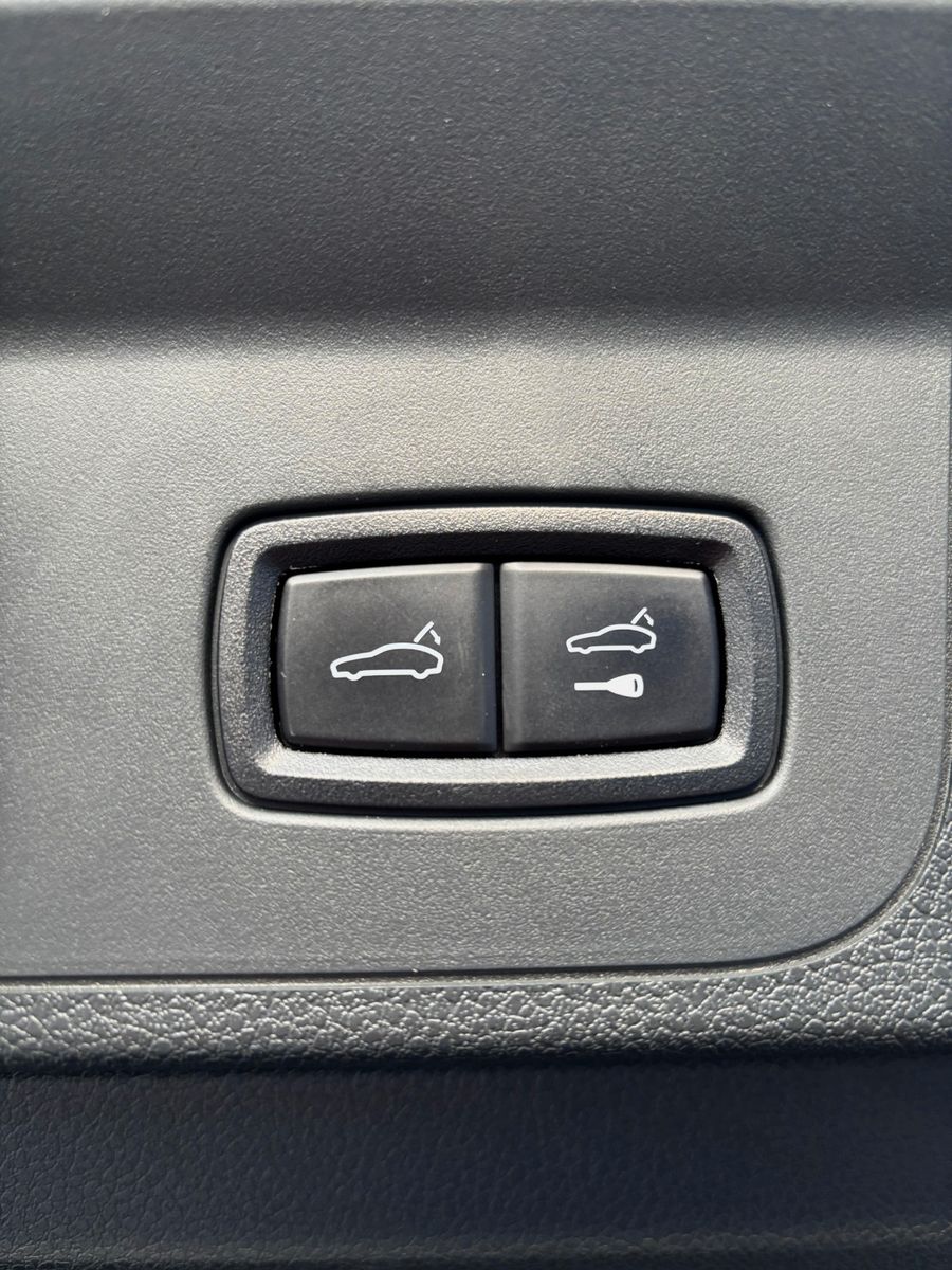 Fahrzeugabbildung Porsche Panamera Turbo S-Vollausstattung