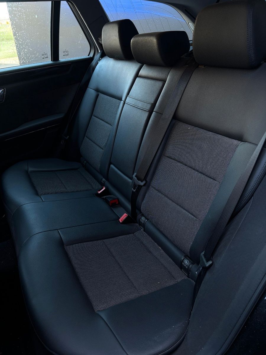 Fahrzeugabbildung Mercedes-Benz E 220 E T-Modell E 220 CDI BlueEfficiency