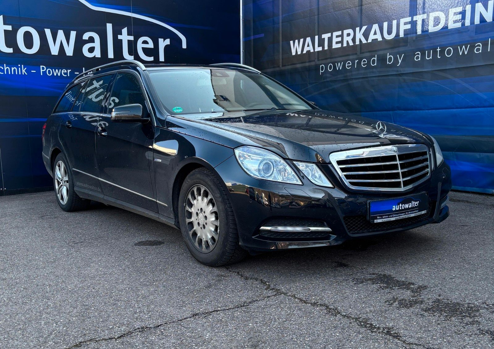 Fahrzeugabbildung Mercedes-Benz E 220 E T-Modell E 220 CDI BlueEfficiency