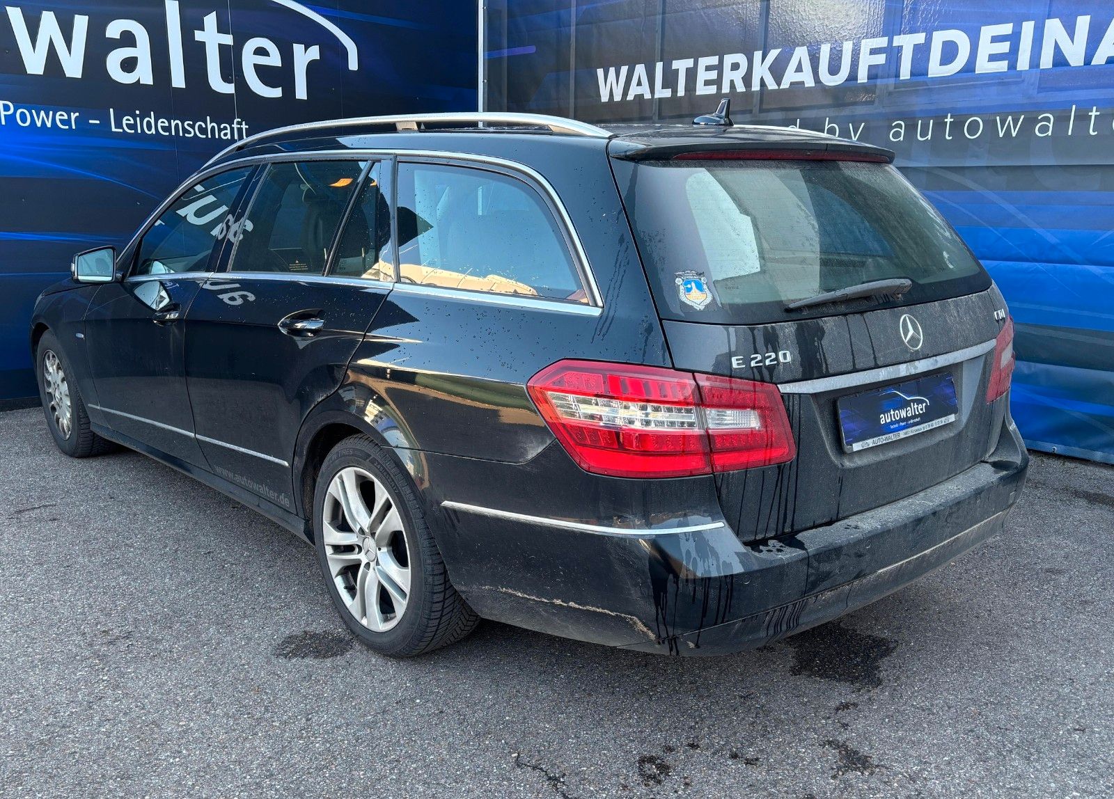 Fahrzeugabbildung Mercedes-Benz E 220 E T-Modell E 220 CDI BlueEfficiency