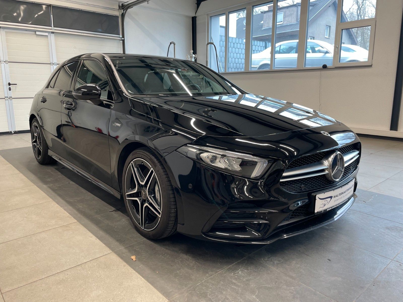 Fahrzeugabbildung Mercedes-Benz A 35 AMG 4Matic*Night-Paket*1.Hand*LED