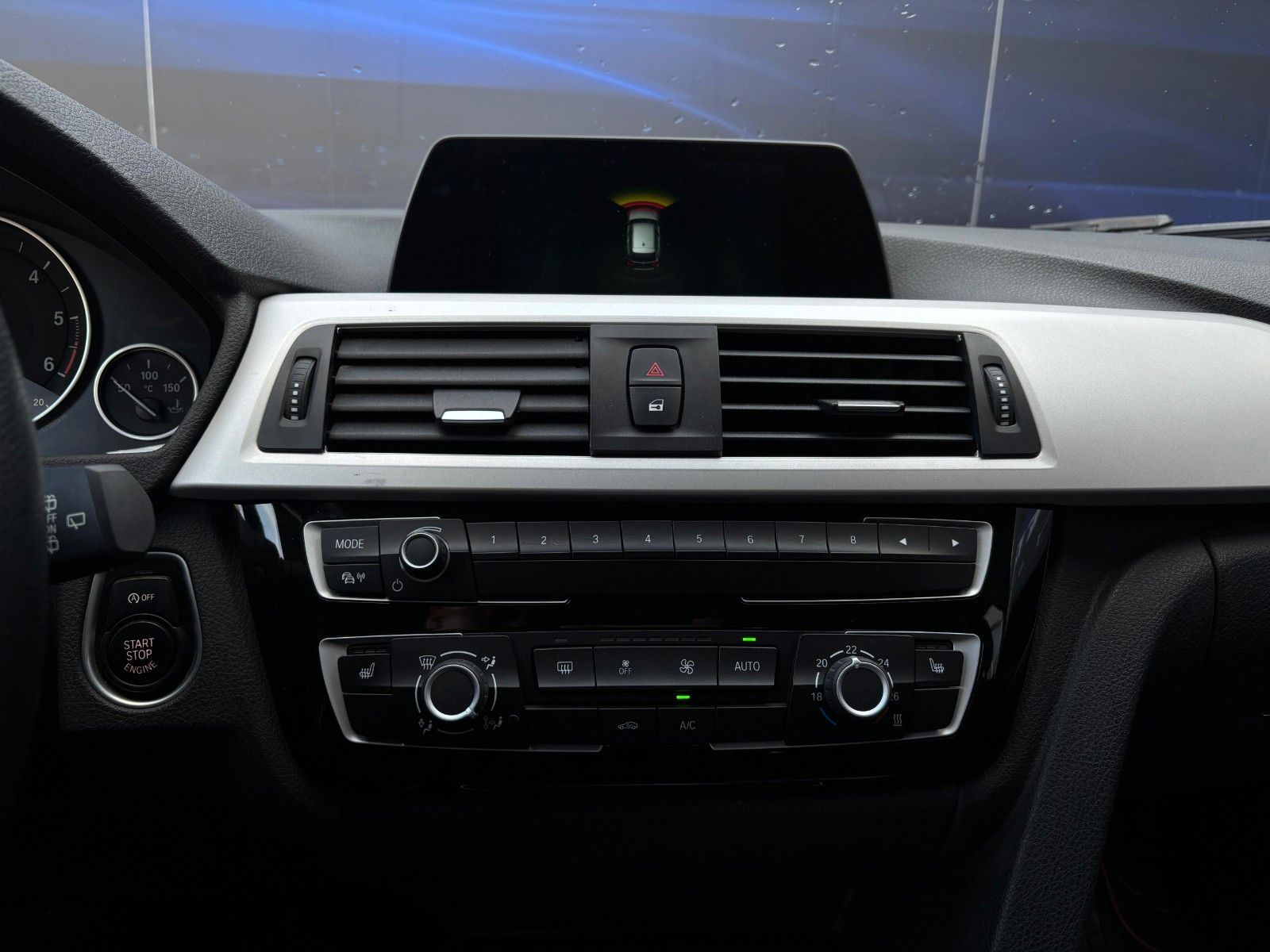 Fahrzeugabbildung BMW 320 3 Touring 320 d Advantage