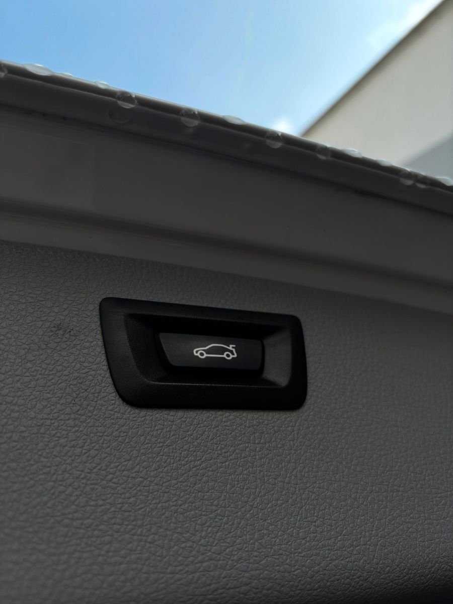 Fahrzeugabbildung BMW 320 3 Touring 320 d Advantage