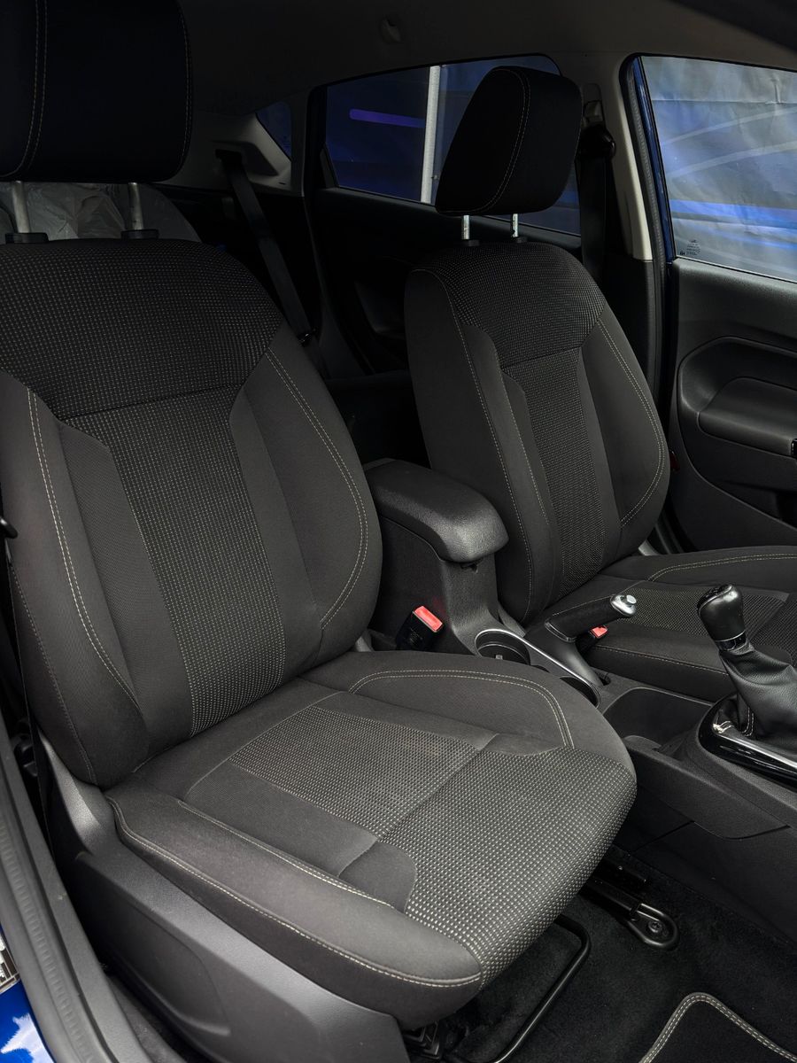 Fahrzeugabbildung Ford Fiesta Titanium,Kamera