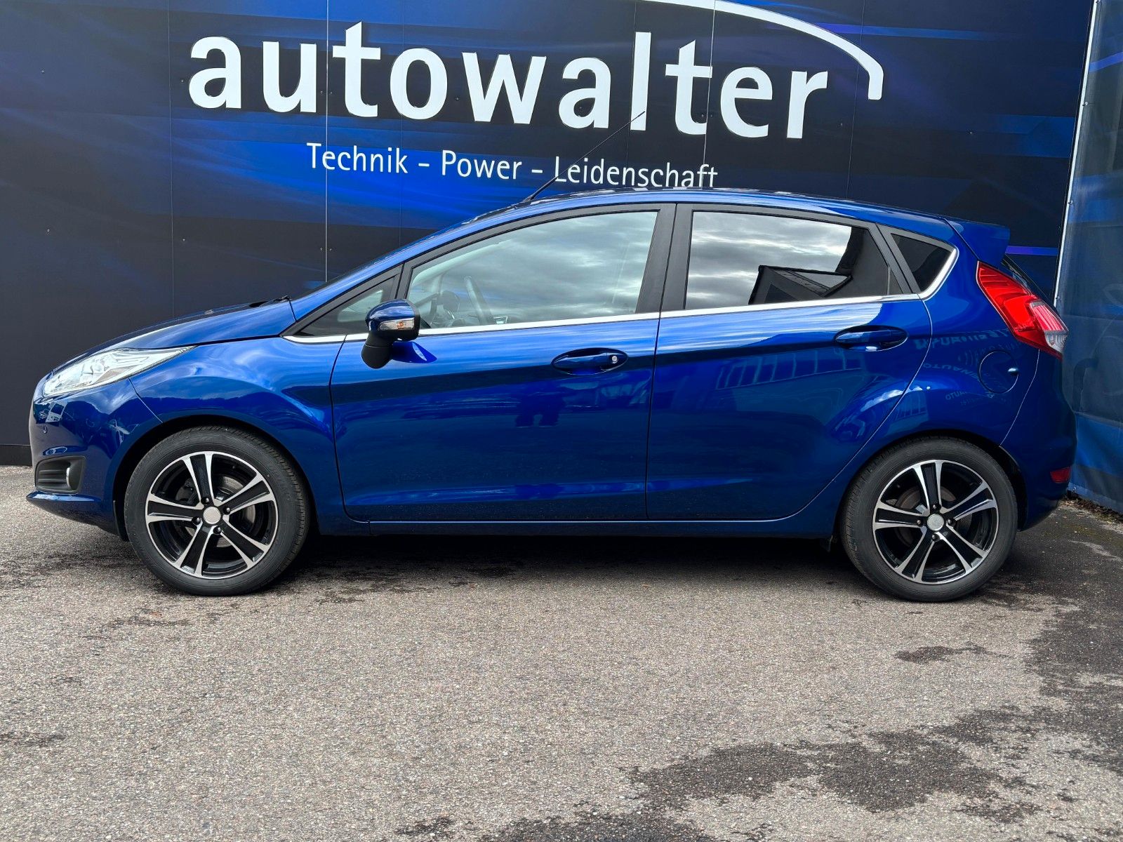 Fahrzeugabbildung Ford Fiesta Titanium,Kamera