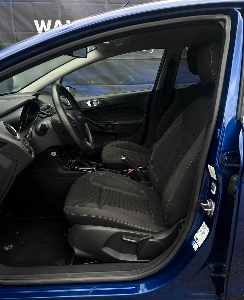 Fahrzeugabbildung Ford Fiesta Titanium,Kamera