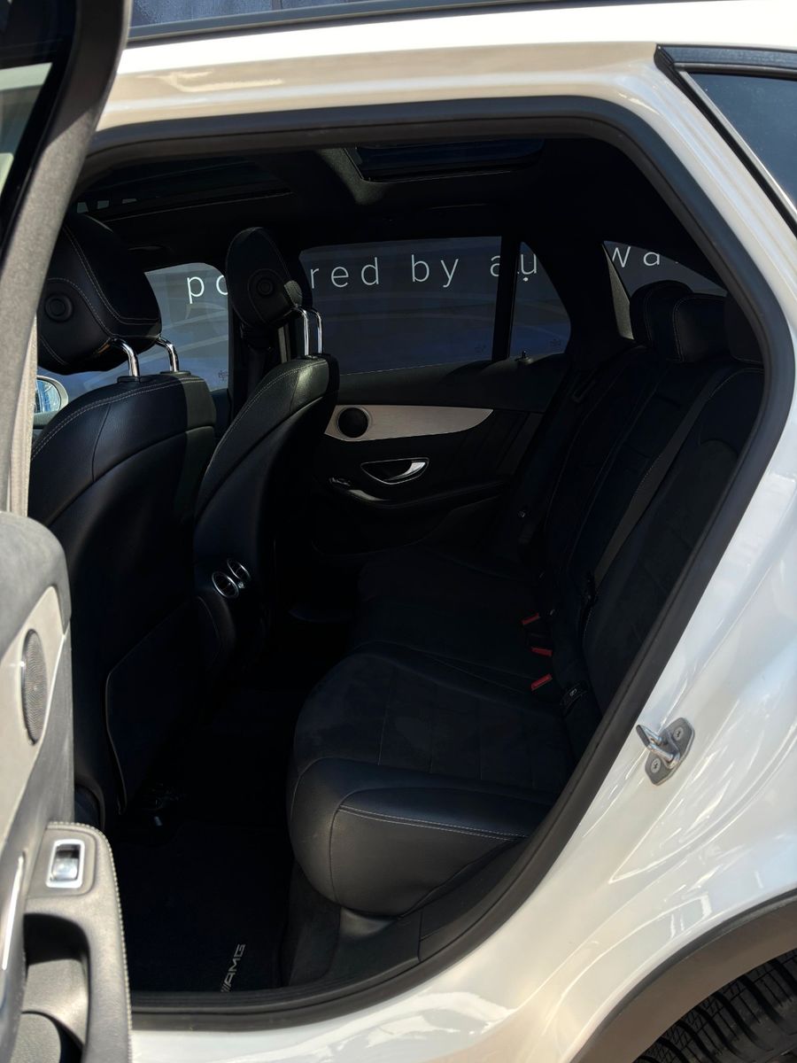 Fahrzeugabbildung Mercedes-Benz GLC 250d 4matic-AMG -Pano-AHK schwenk.-2.Hand