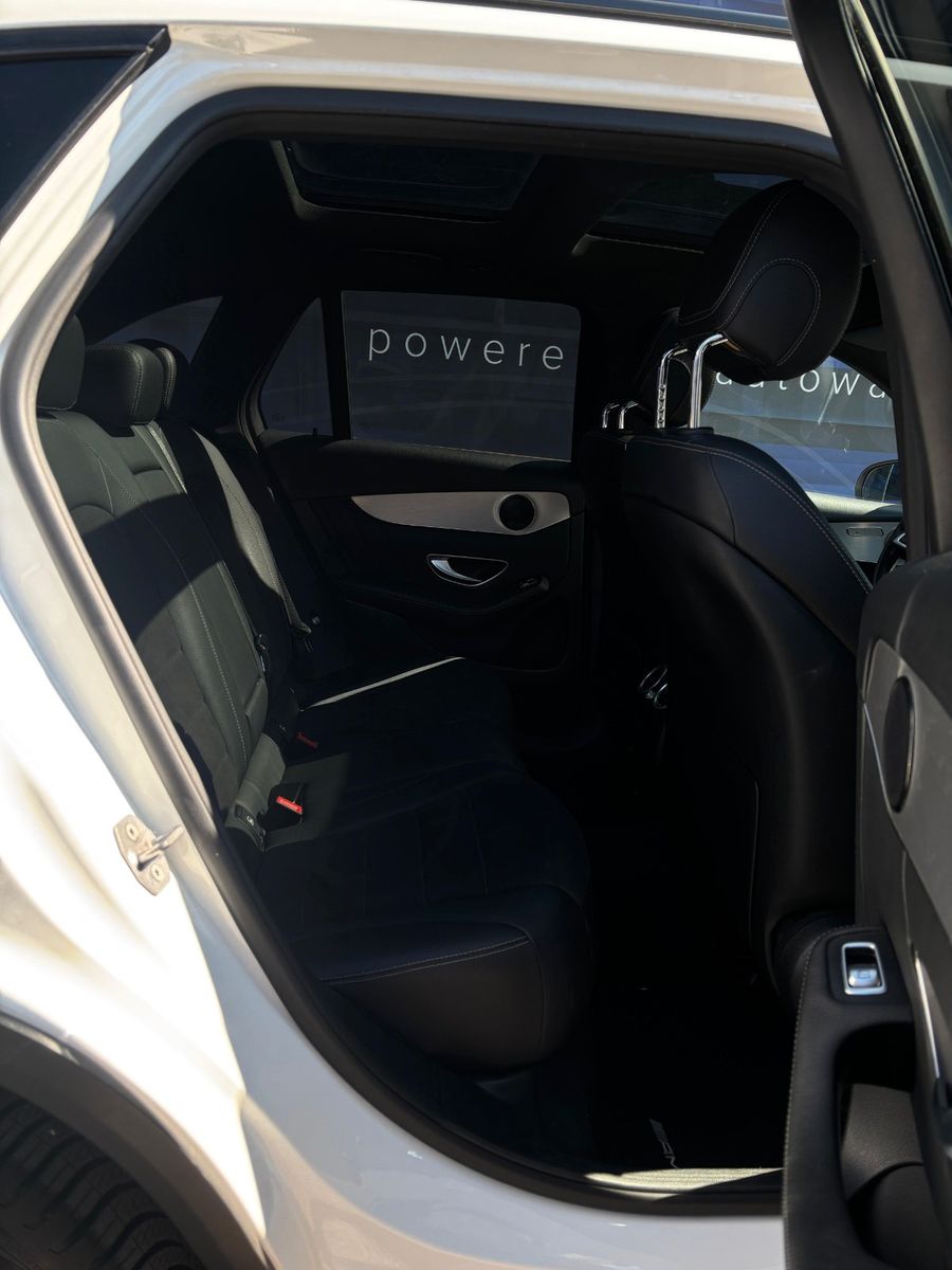 Fahrzeugabbildung Mercedes-Benz GLC 250d 4matic-AMG -Pano-AHK schwenk.-2.Hand