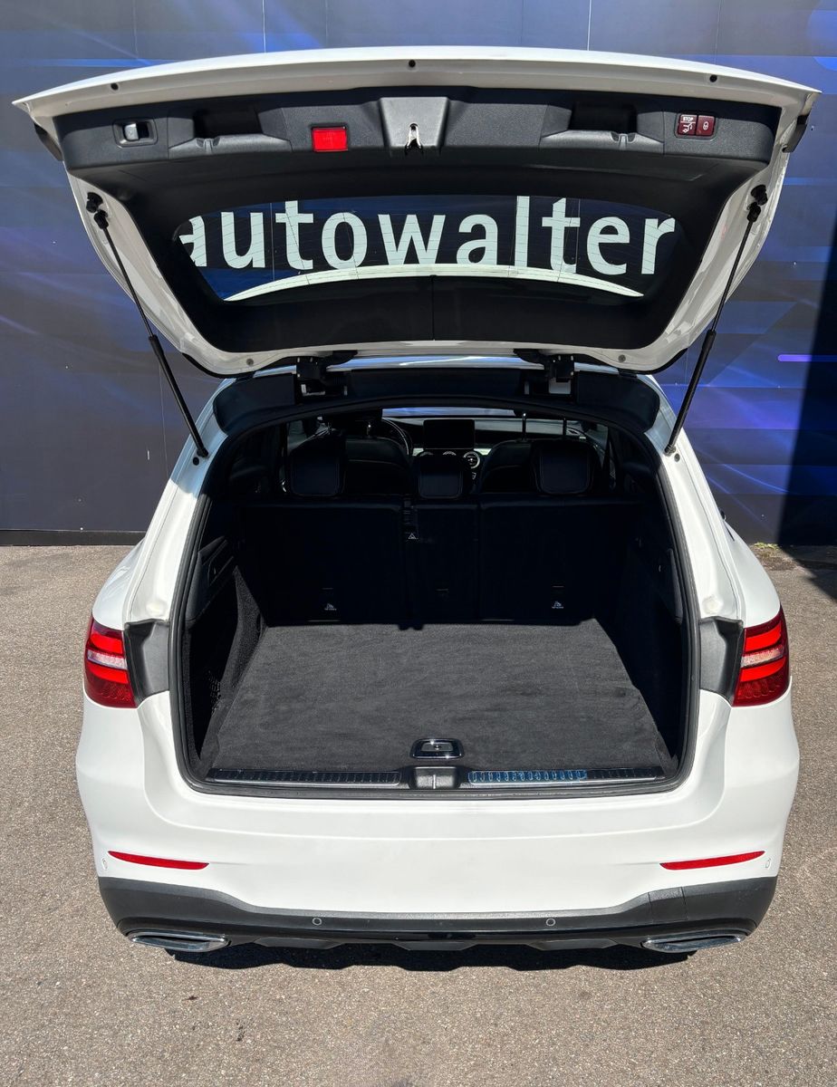 Fahrzeugabbildung Mercedes-Benz GLC 250d 4matic-AMG -Pano-AHK schwenk.-2.Hand