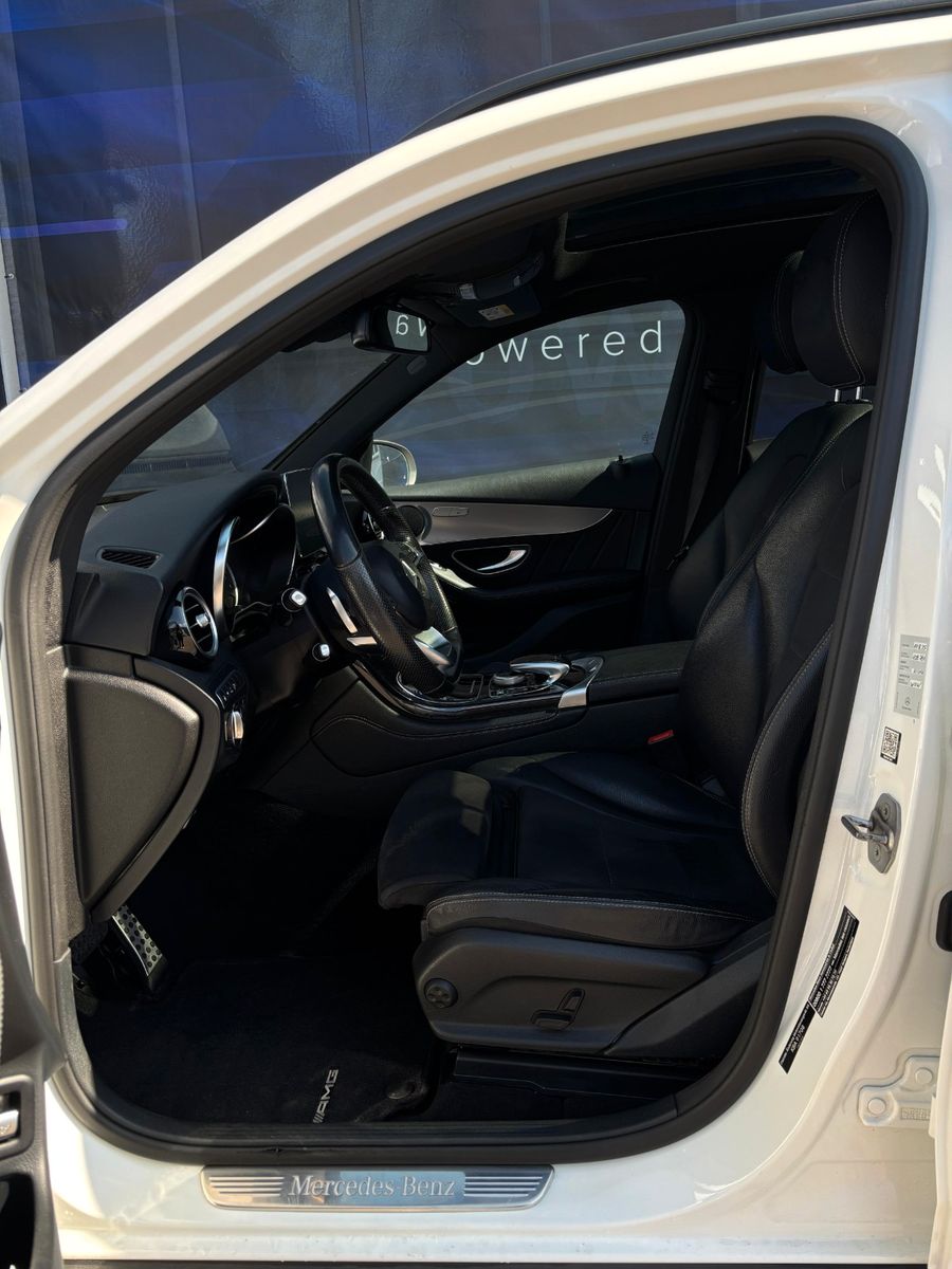 Fahrzeugabbildung Mercedes-Benz GLC 250d 4matic-AMG -Pano-AHK schwenk.-2.Hand