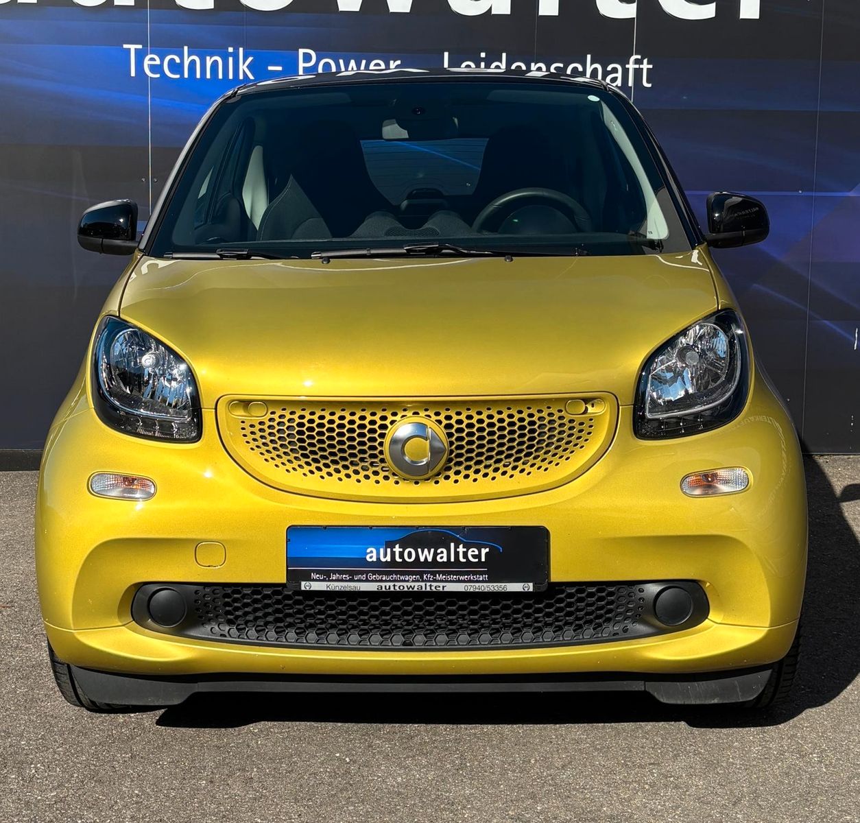 Fahrzeugabbildung Smart ForTwo fortwo coupe-1.Hand-Pano-Sitzheizung
