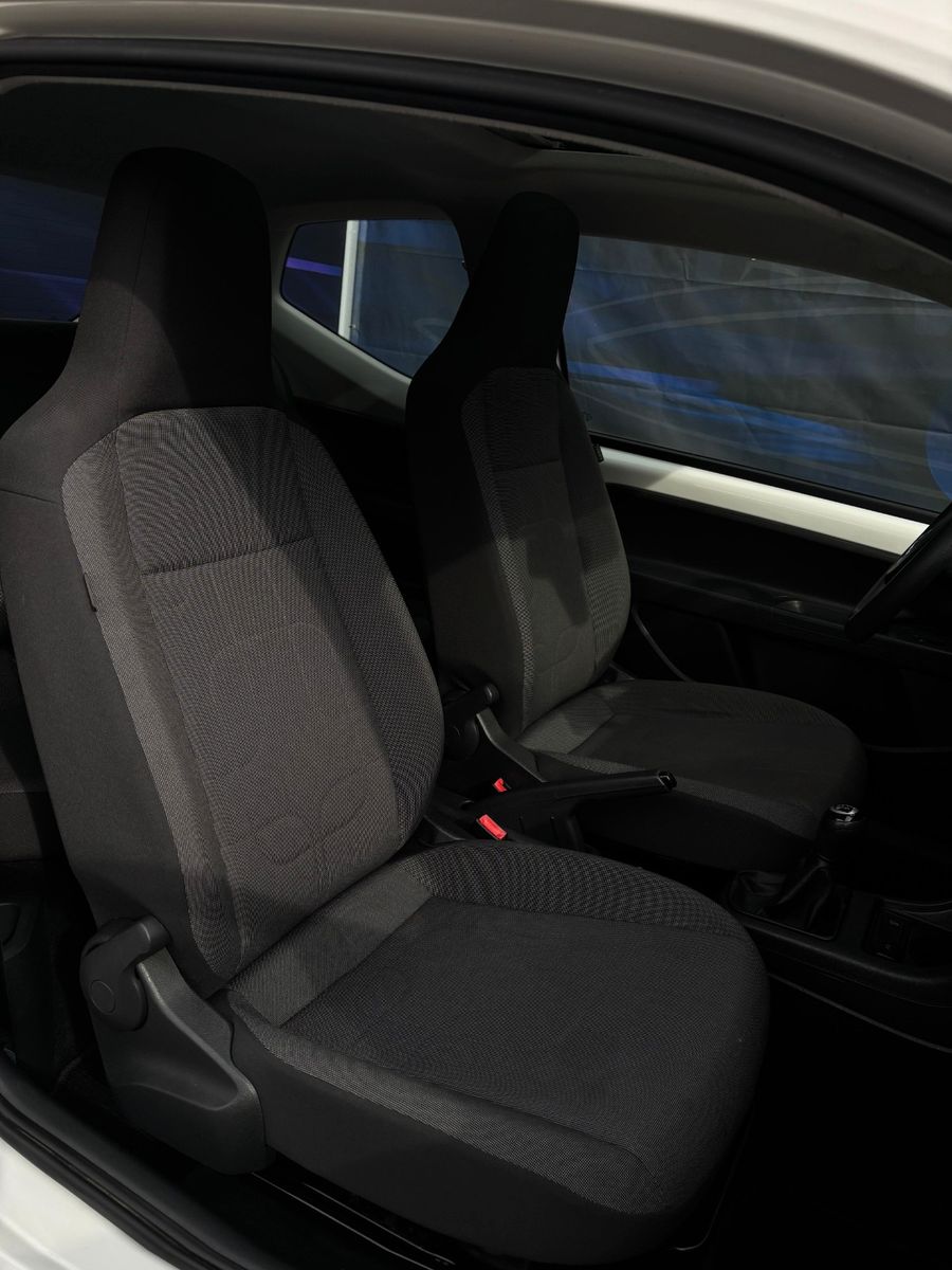 Fahrzeugabbildung Volkswagen up!-Pano-Navi-Service neu-HU/AU neu