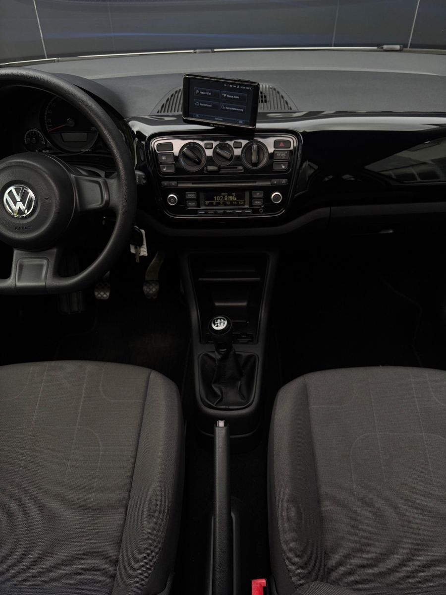 Fahrzeugabbildung Volkswagen up!-Pano-Navi-Service neu-HU/AU neu