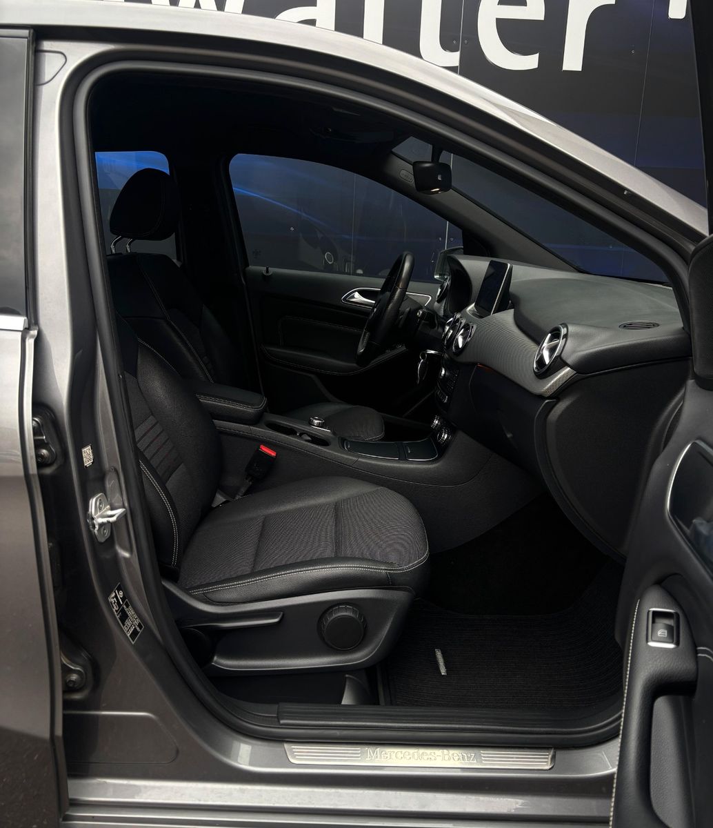 Fahrzeugabbildung Mercedes-Benz B 200 -LED-Service neu-PDC vo+hi