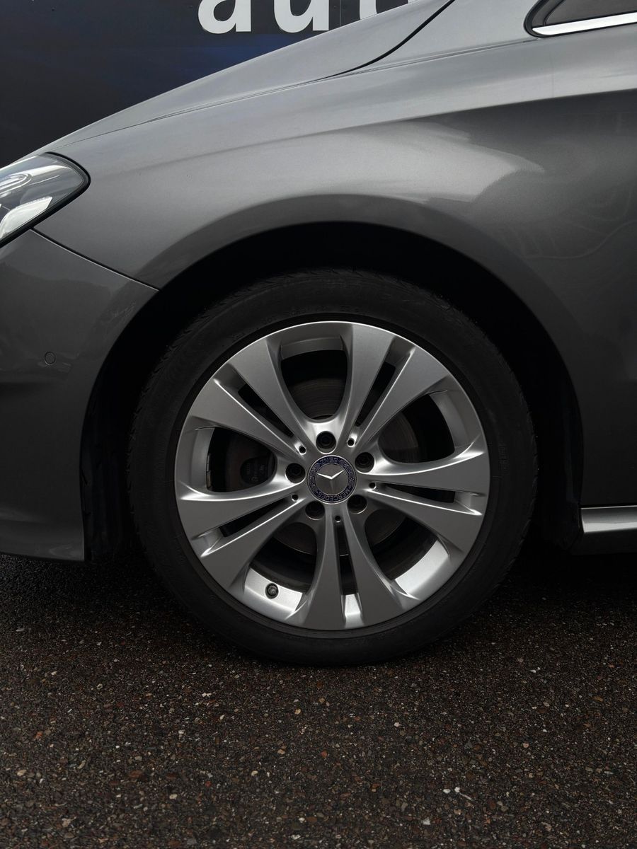 Fahrzeugabbildung Mercedes-Benz B 200 -LED-Service neu-PDC vo+hi