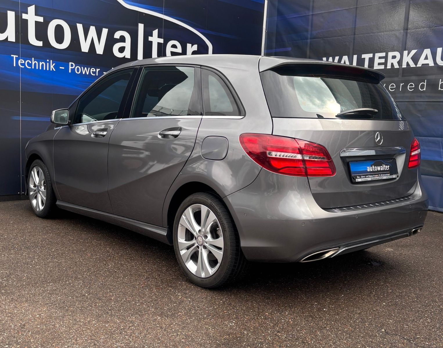 Fahrzeugabbildung Mercedes-Benz B 200 -LED-Service neu-PDC vo+hi