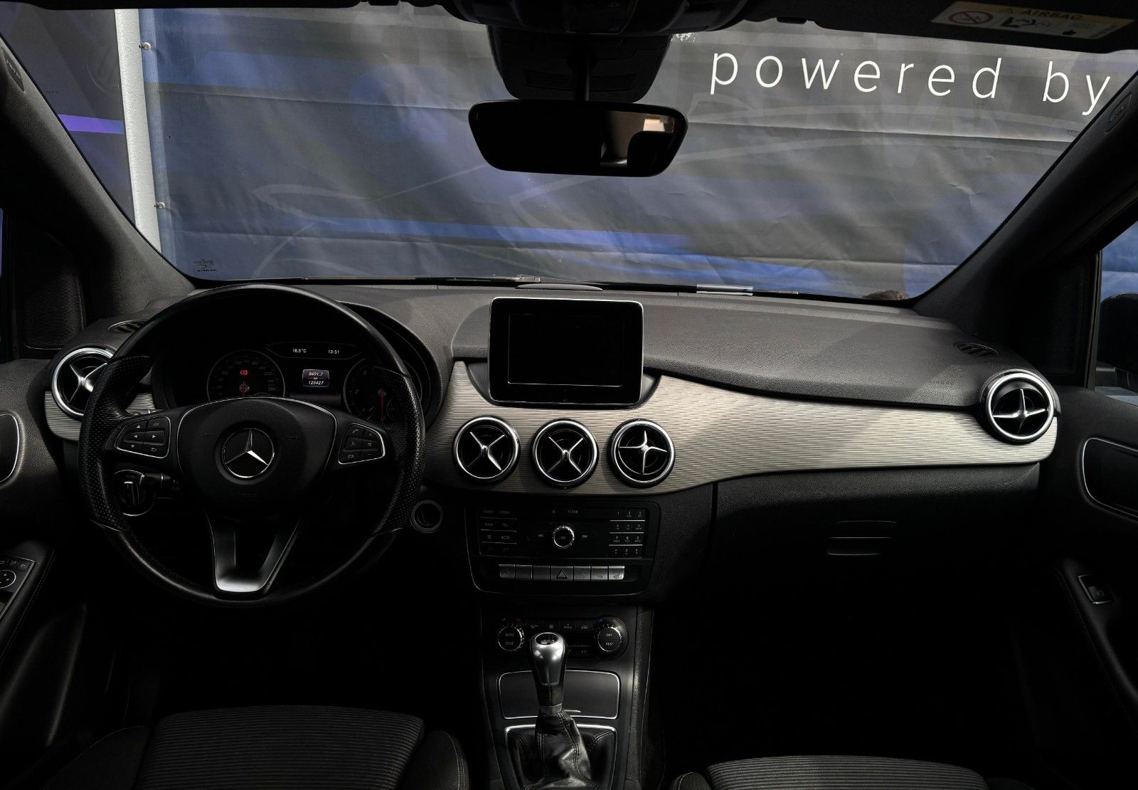 Fahrzeugabbildung Mercedes-Benz B 180D