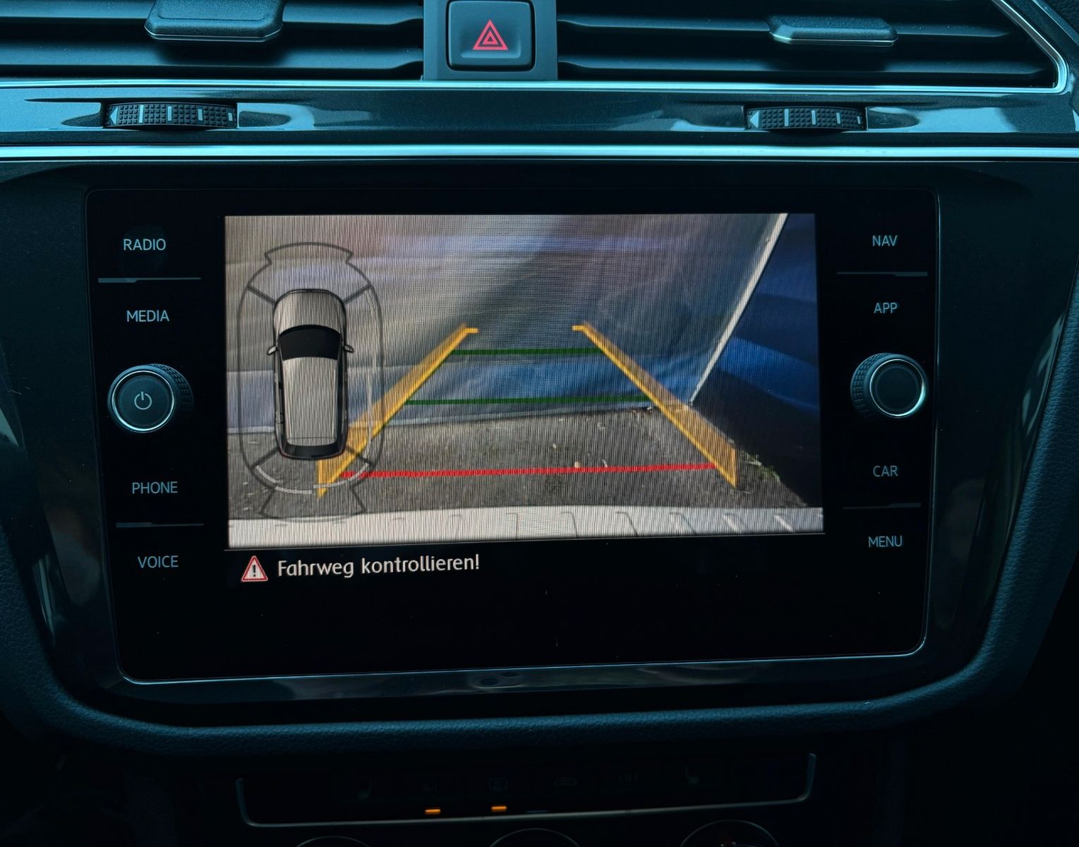 Fahrzeugabbildung Volkswagen Tiguan Comfortline BMT/Start-Stopp