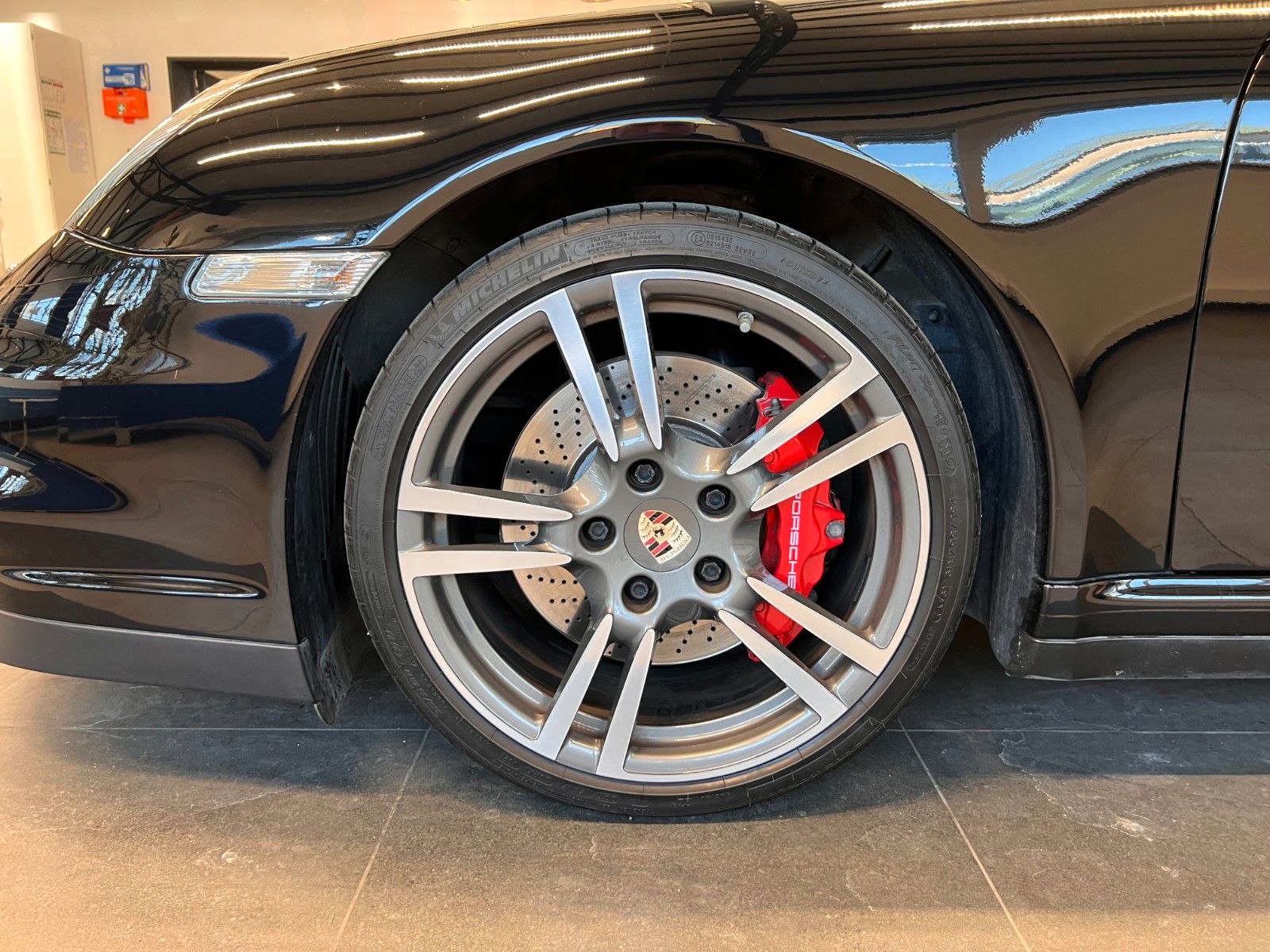 Fahrzeugabbildung Porsche 911 Porsche Turbo Coupe*