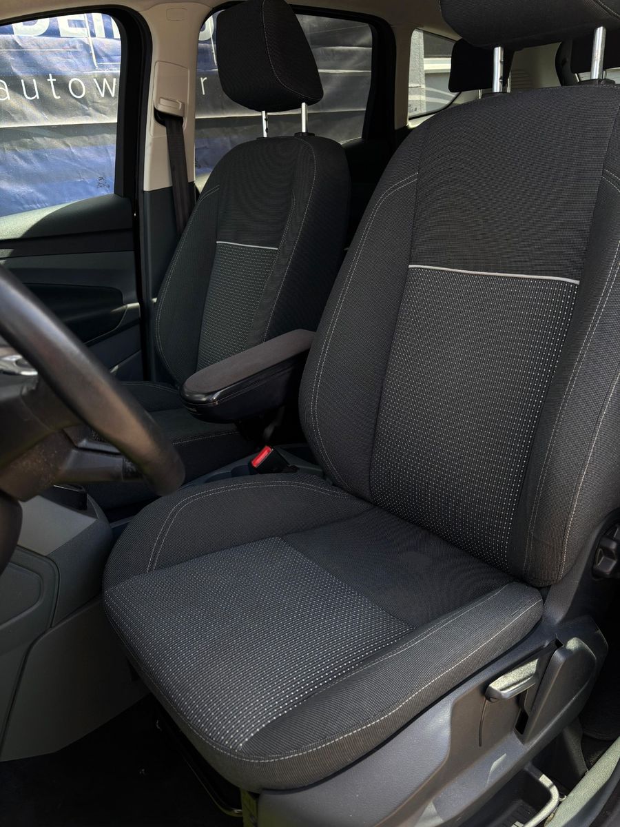 Fahrzeugabbildung Ford C-Max C-MAX Champions Edition