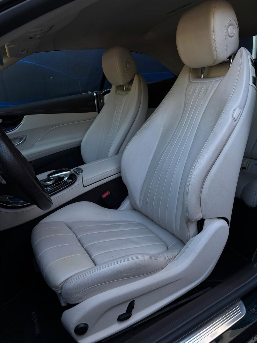 Fahrzeugabbildung Mercedes-Benz E 300  Cabrio AMG Line