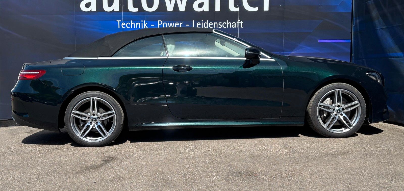 Fahrzeugabbildung Mercedes-Benz E 300  Cabrio AMG Line