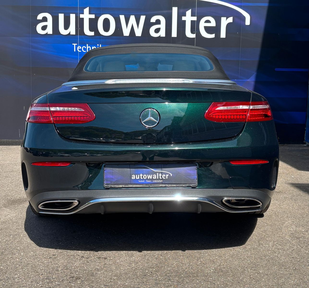 Fahrzeugabbildung Mercedes-Benz E 300  Cabrio AMG Line