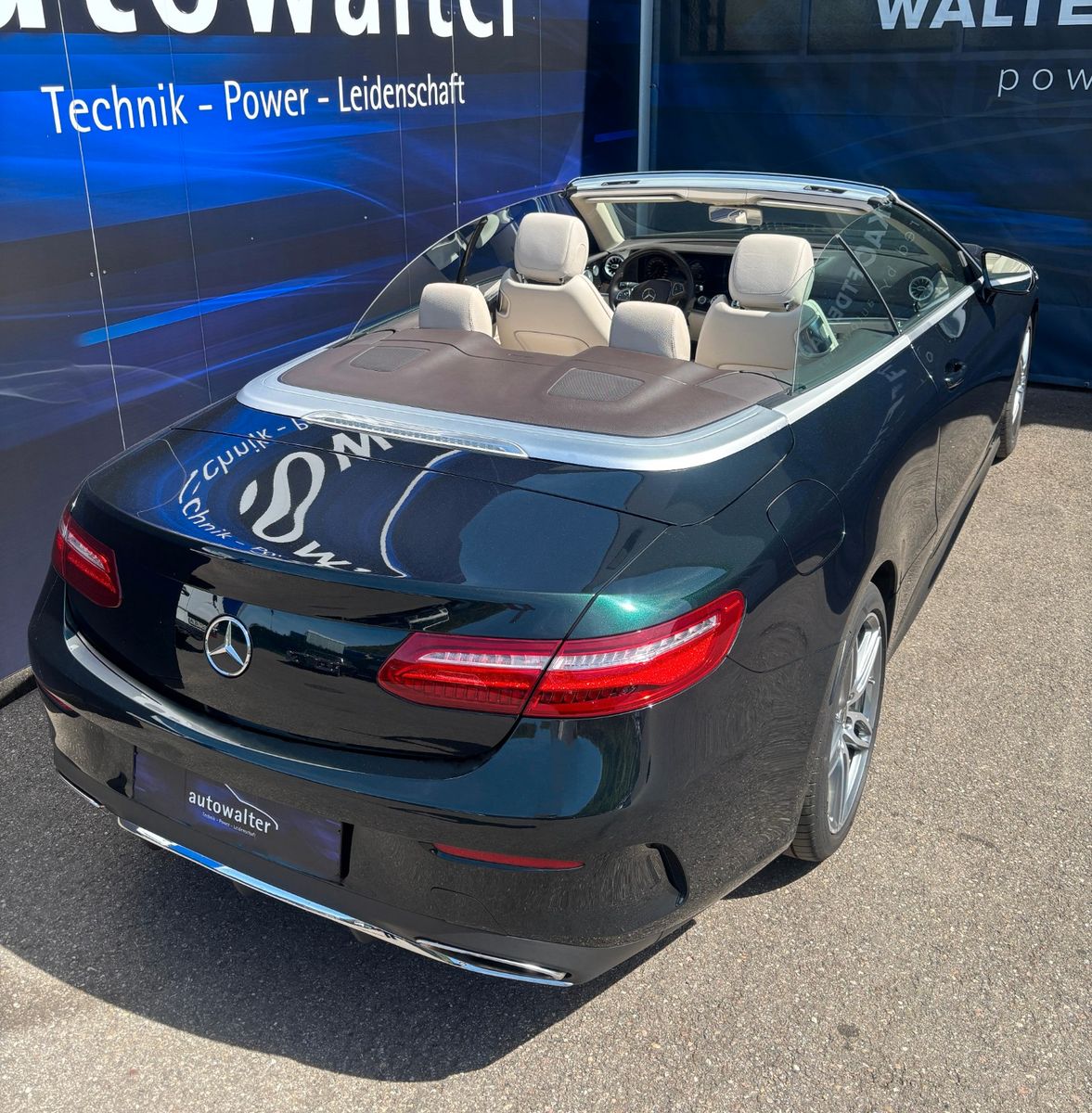 Fahrzeugabbildung Mercedes-Benz E 300  Cabrio AMG Line