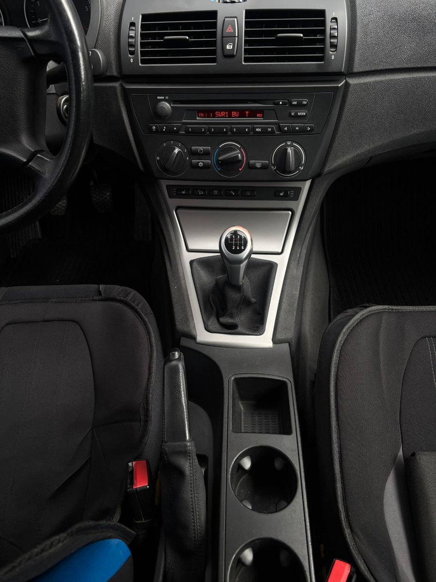 Fahrzeugabbildung BMW X3 2.0d