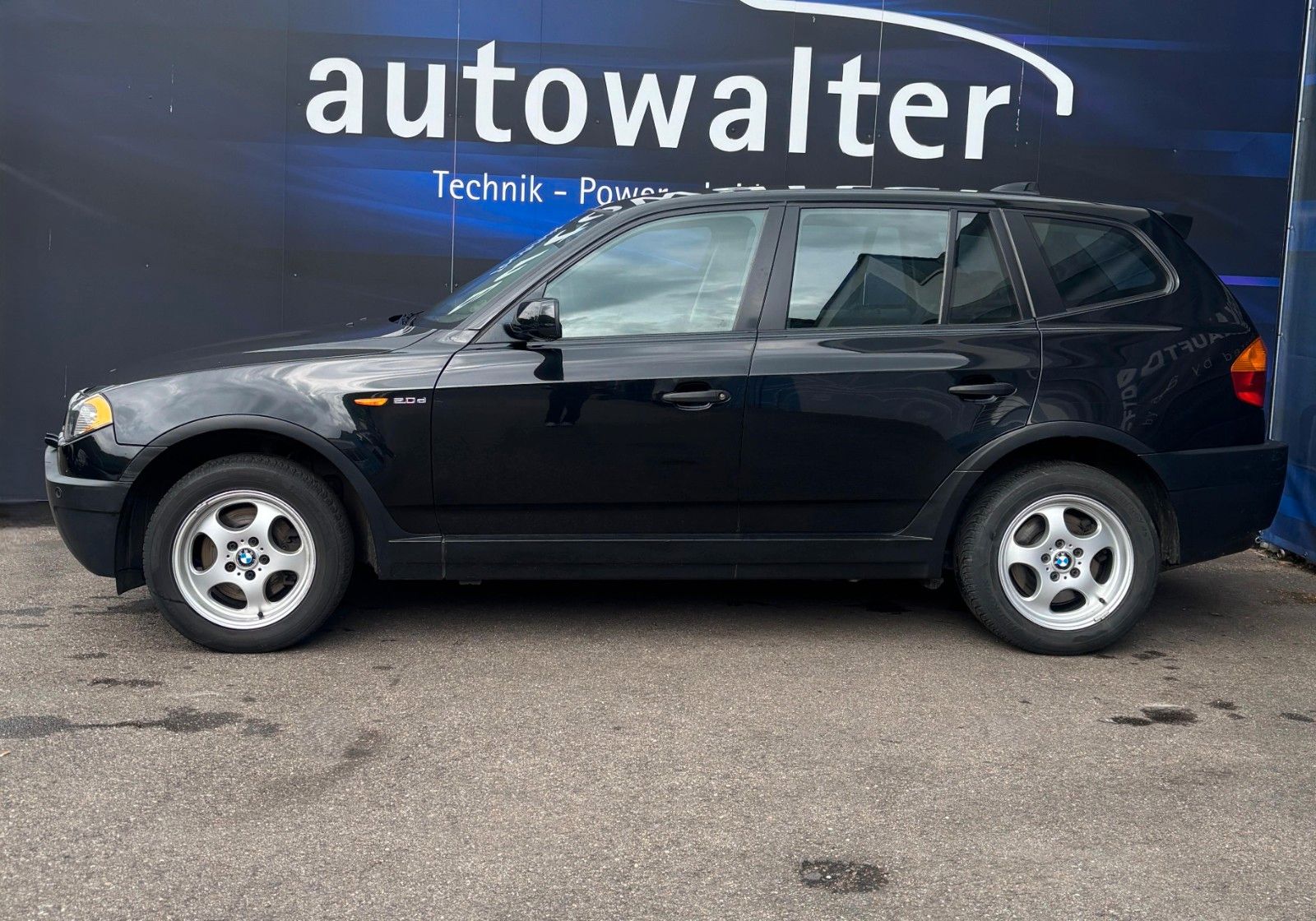 Fahrzeugabbildung BMW X3 2.0d