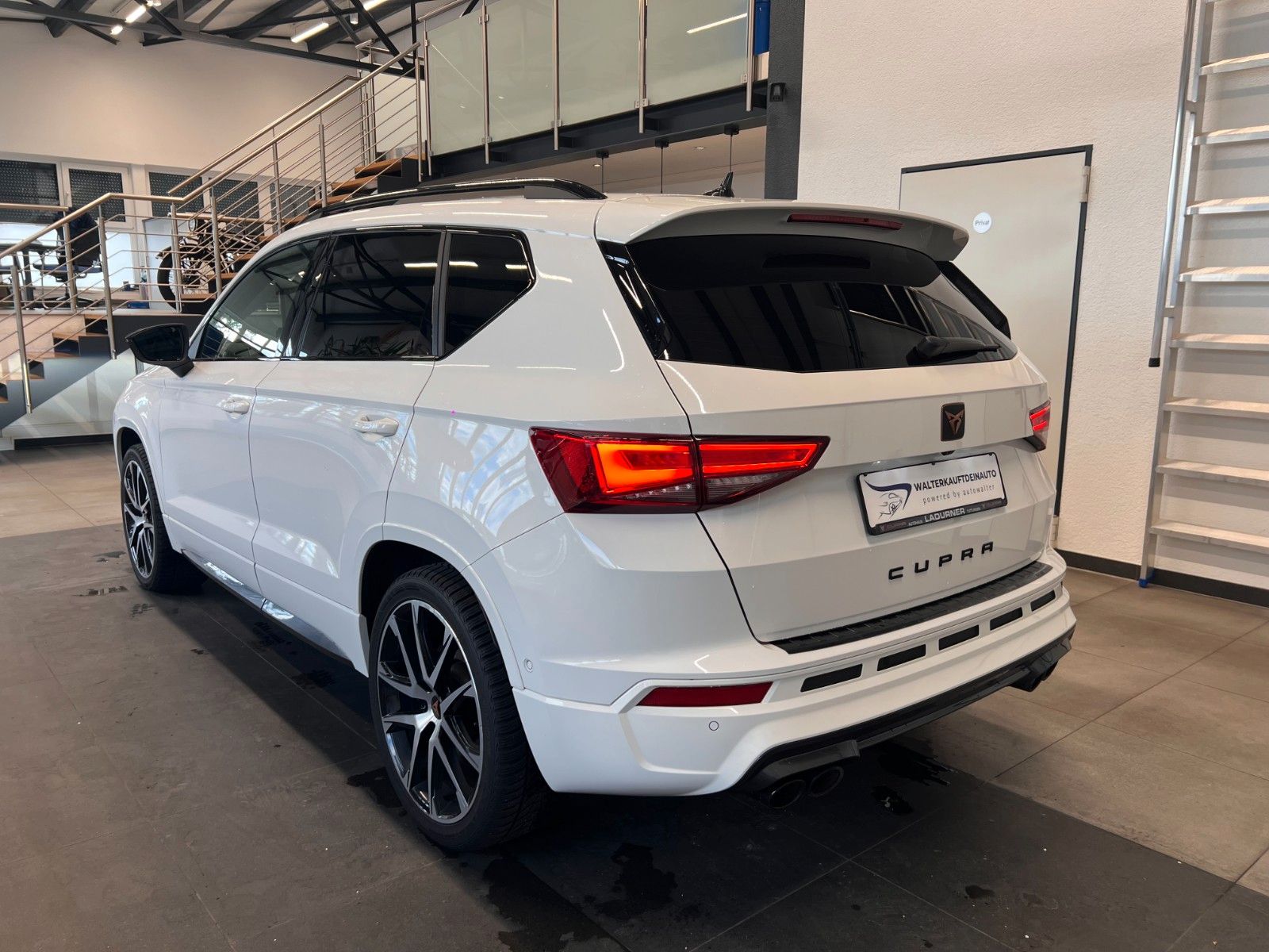 Fahrzeugabbildung CUPRA Ateca 4Drive*AHK*Pano*