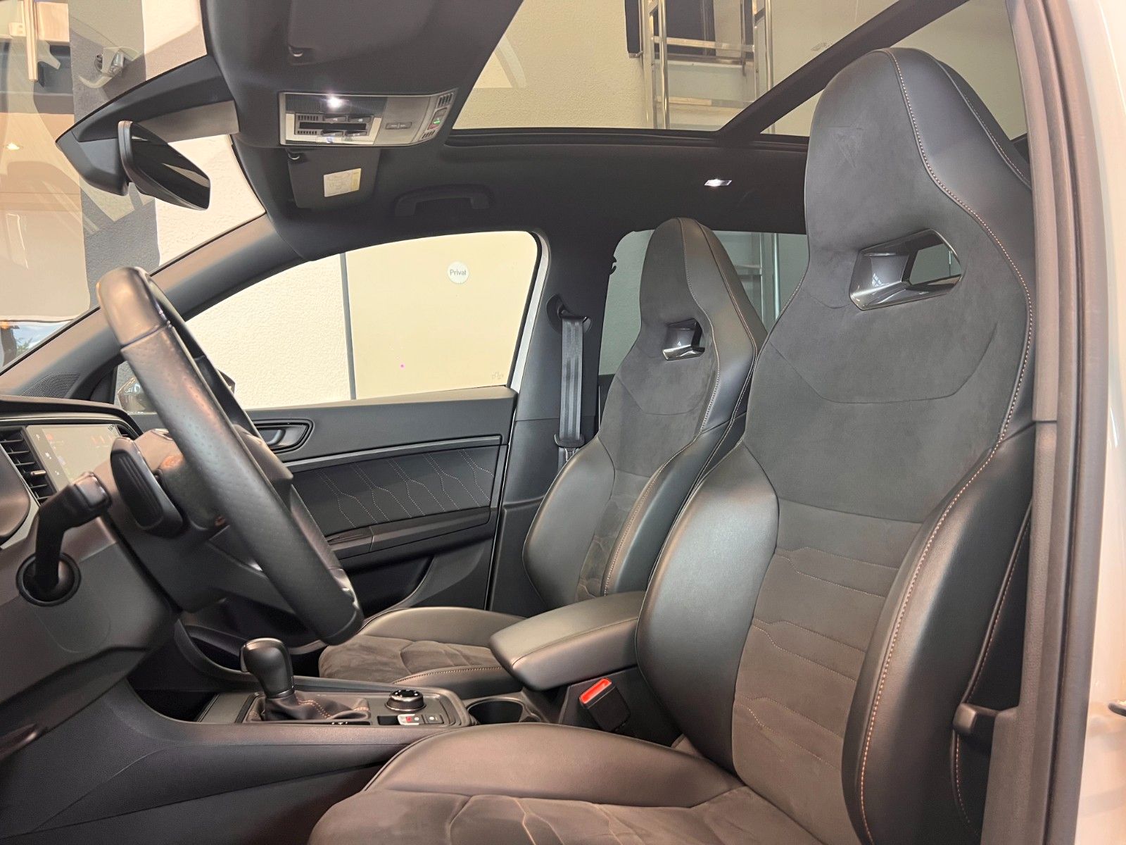 Fahrzeugabbildung CUPRA Ateca 4Drive*AHK*Pano*