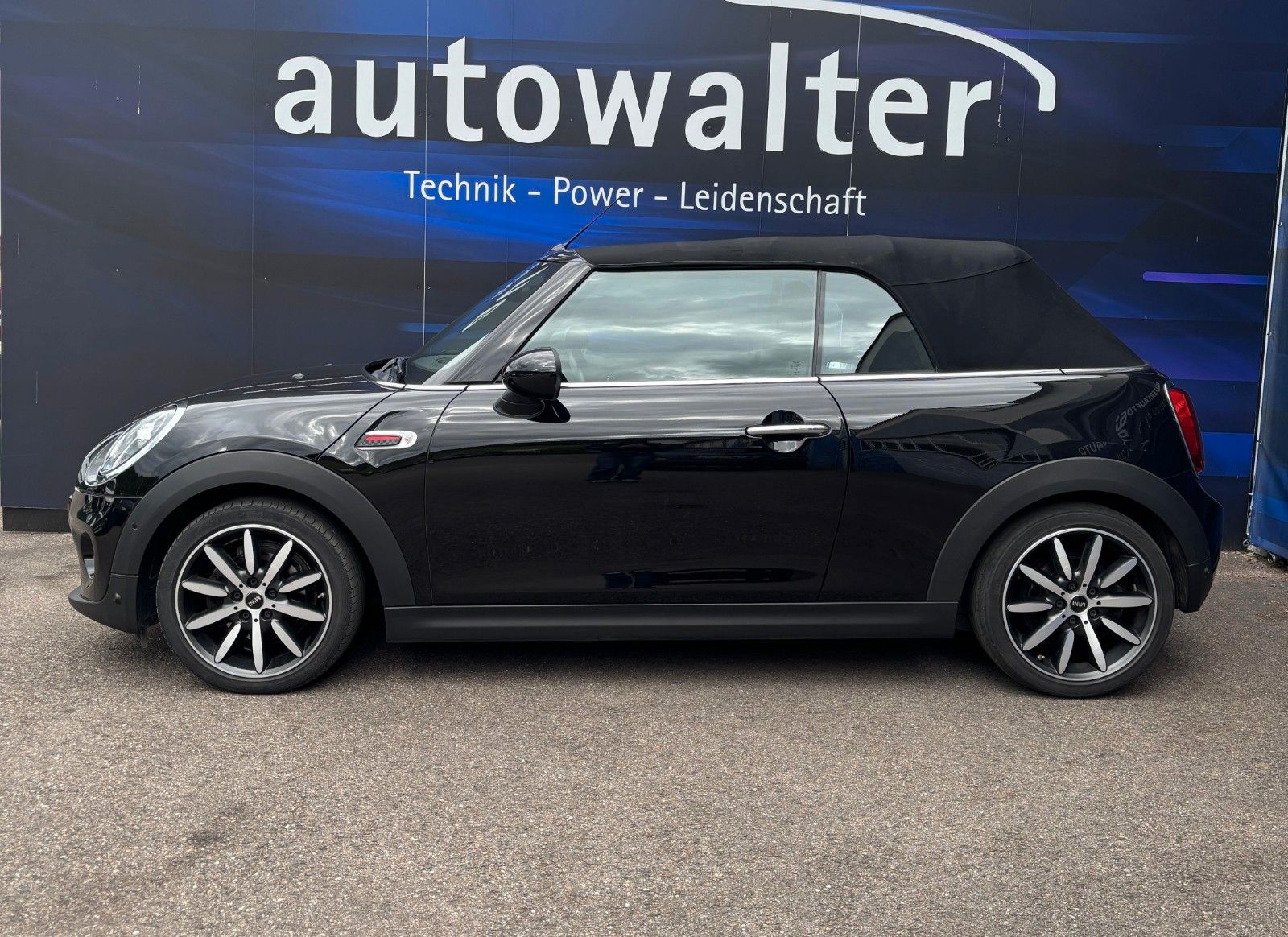 Fahrzeugabbildung MINI Cooper Cabrio*LED*Chili*PDC*Navi