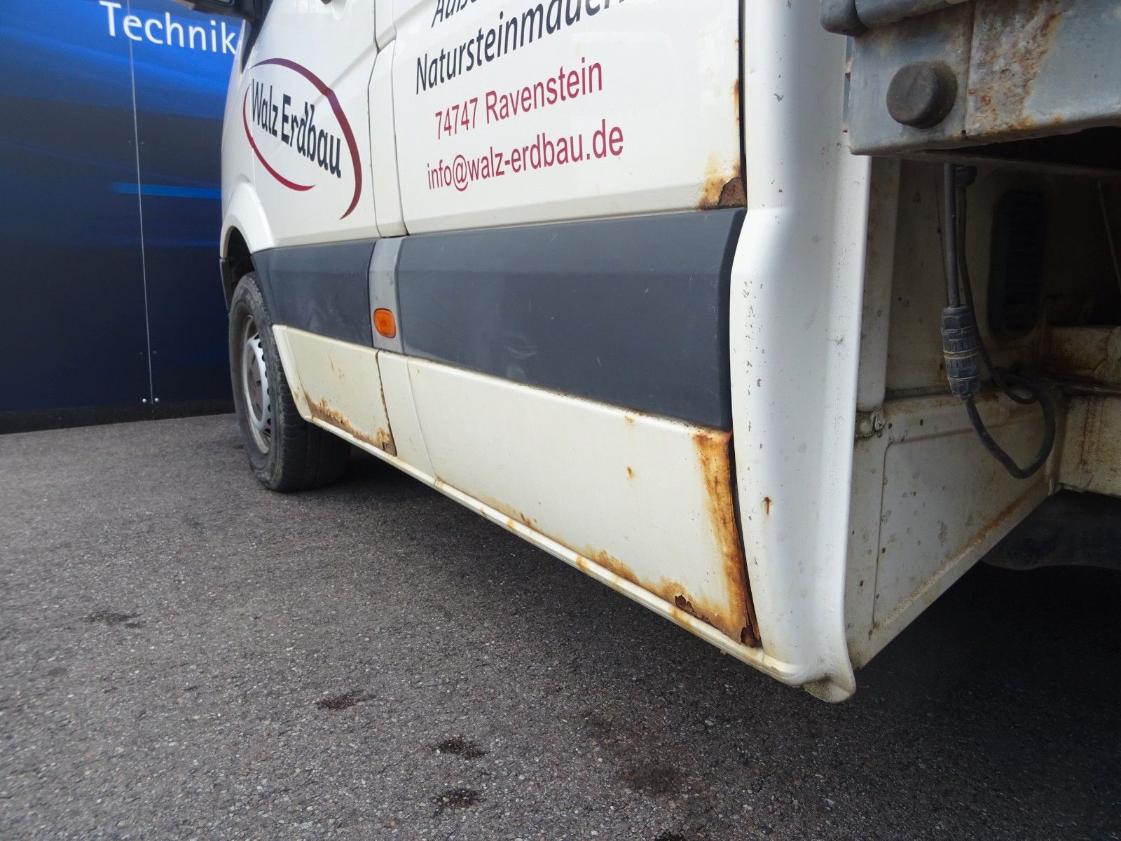 Fahrzeugabbildung Volkswagen Crafter Pritsche 35 mittel L2 Doppelkabine