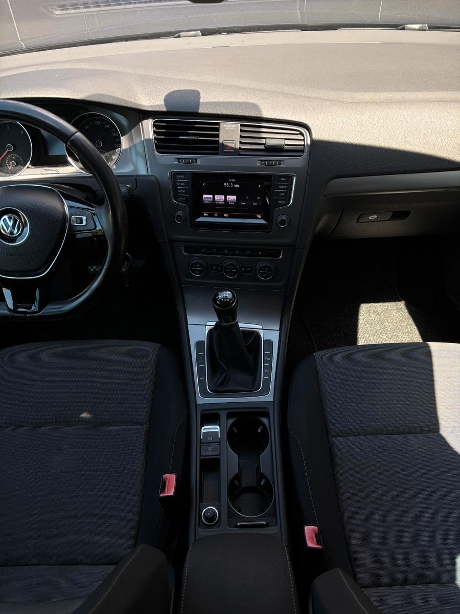 Fahrzeugabbildung Volkswagen Golf VII Lim. Trendline BlueMotion