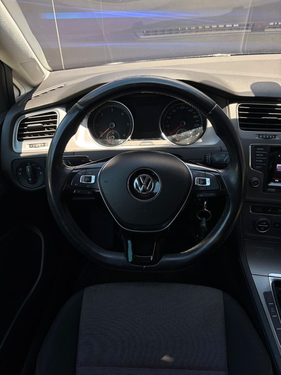 Fahrzeugabbildung Volkswagen Golf VII Lim. Trendline BlueMotion