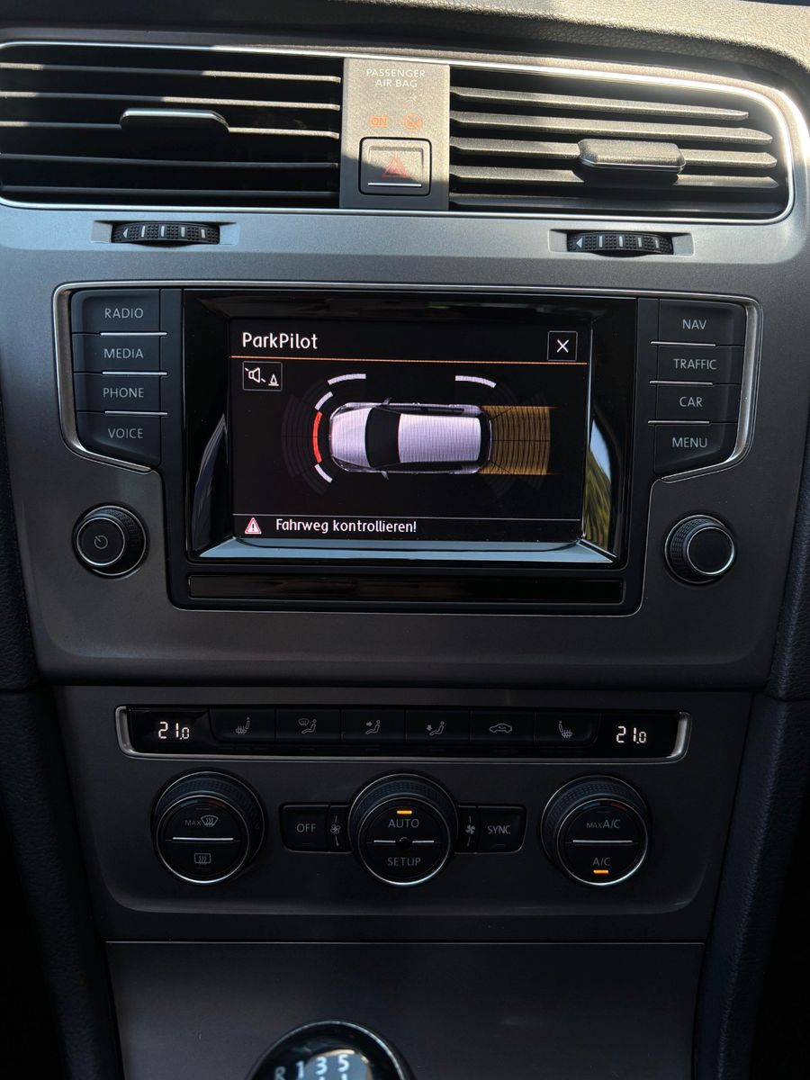 Fahrzeugabbildung Volkswagen Golf VII Lim. Trendline BlueMotion