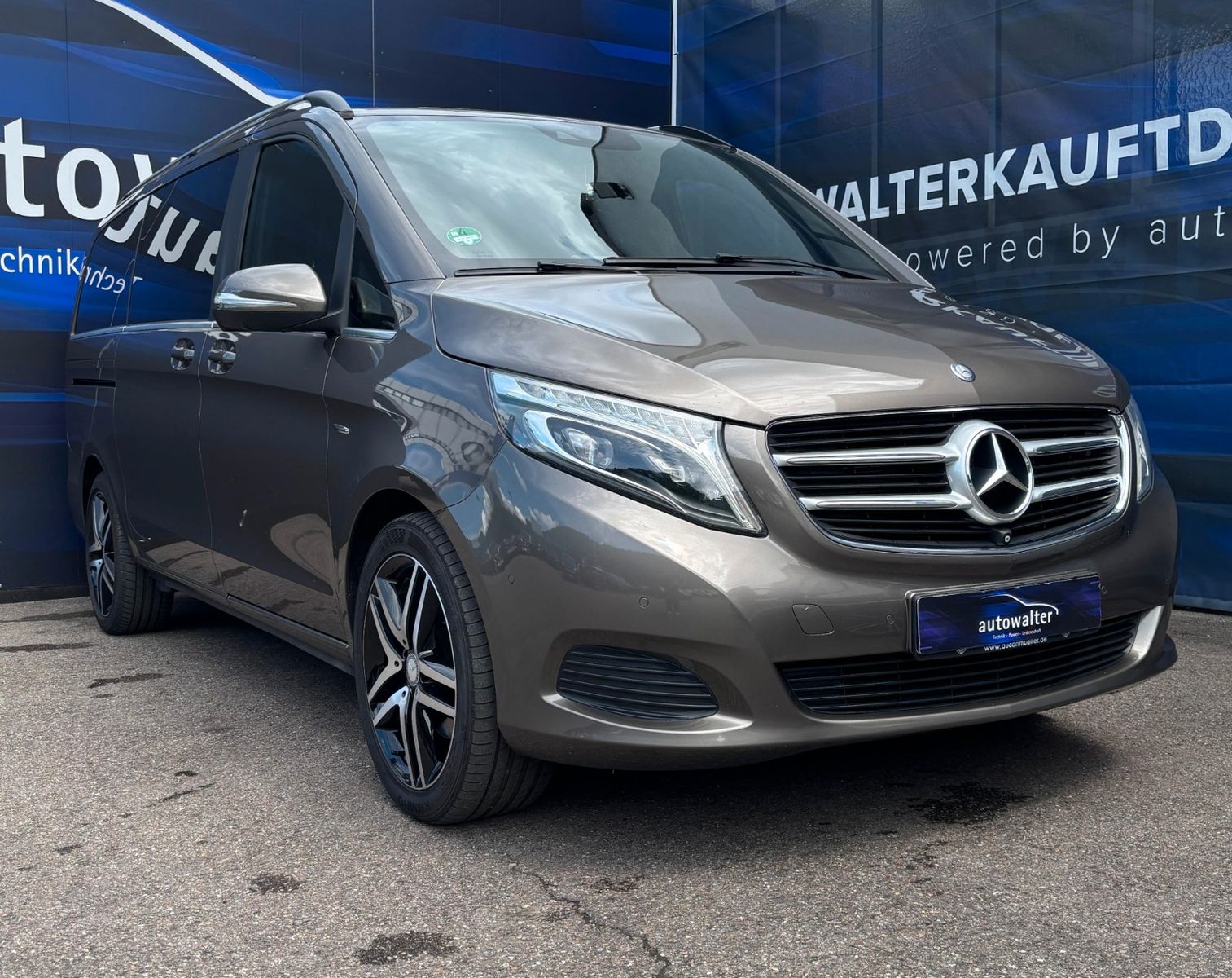 Fahrzeugabbildung Mercedes-Benz V 250 d lang Avantgarde Edition