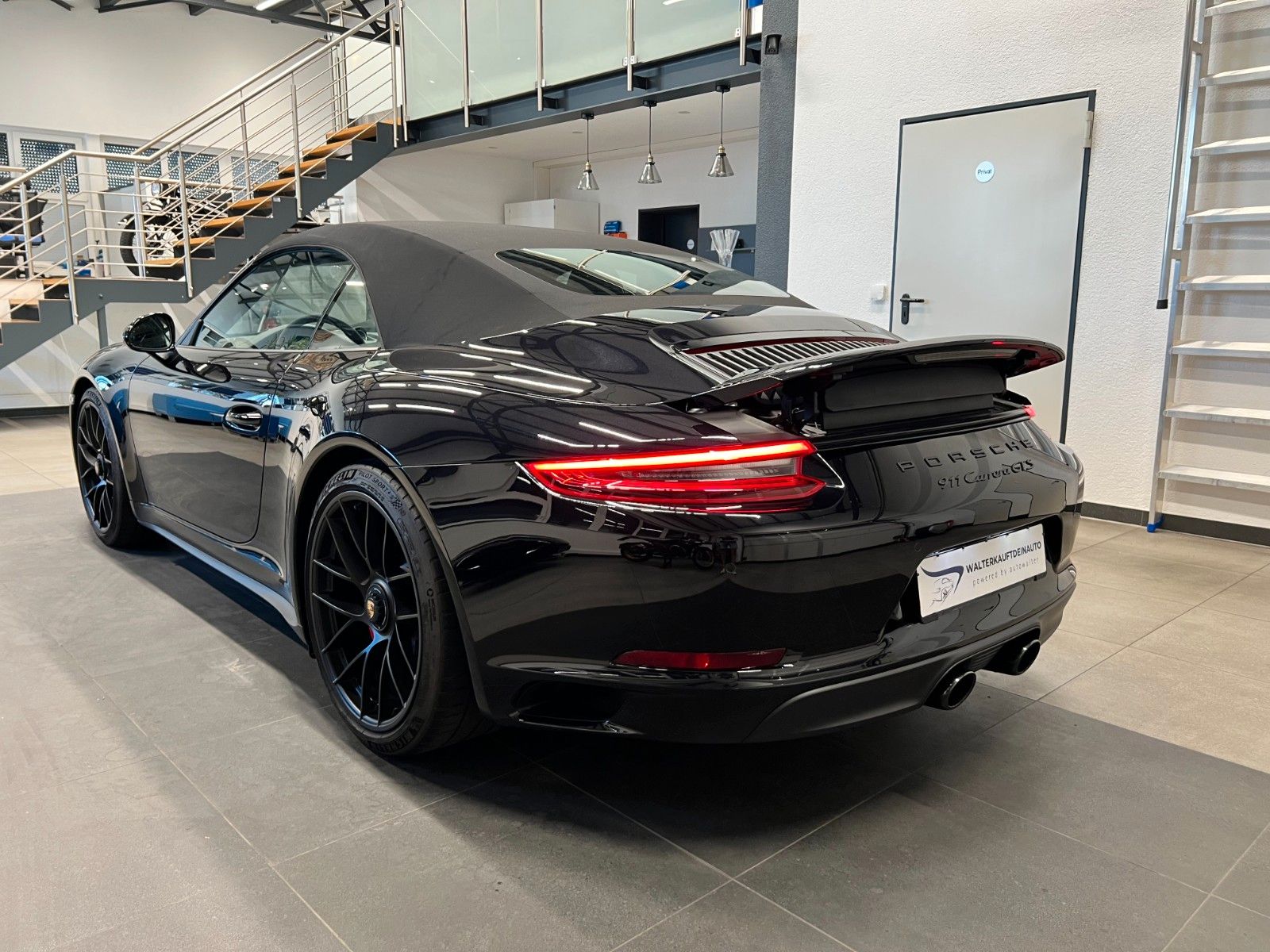 Fahrzeugabbildung Porsche 911 Carrera GTS Cabriolet*Bose*Sportsitze*PDLS+