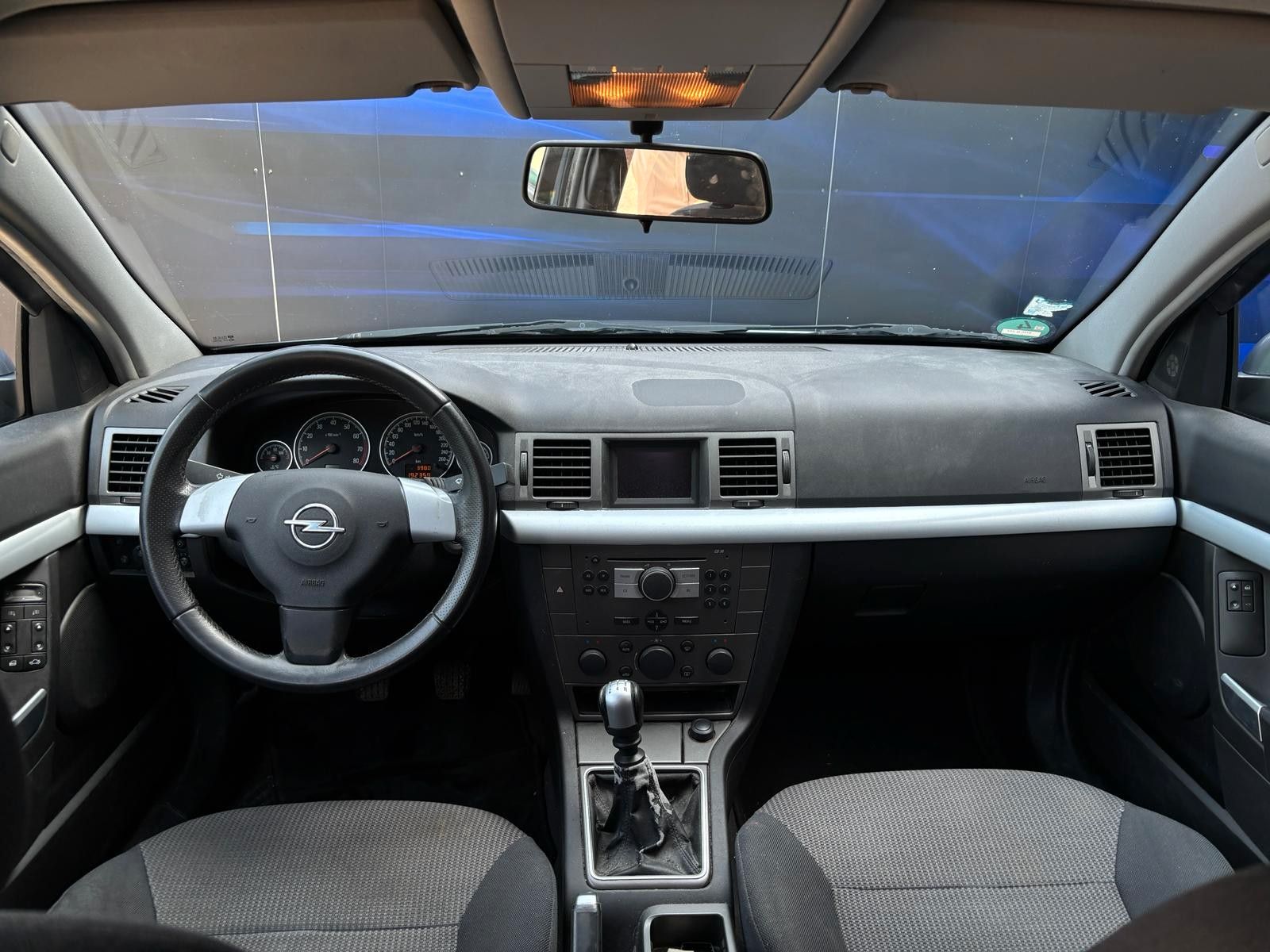 Fahrzeugabbildung Opel Vectra Caravan 2.2 Direct Elegance