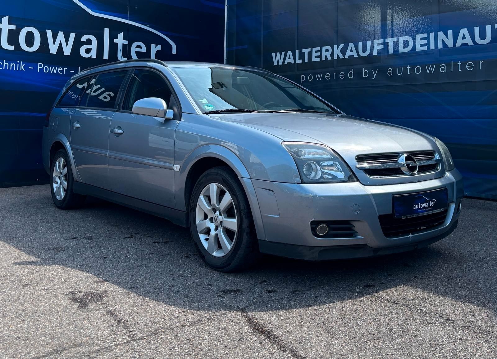 Fahrzeugabbildung Opel Vectra Caravan 2.2 Direct Elegance