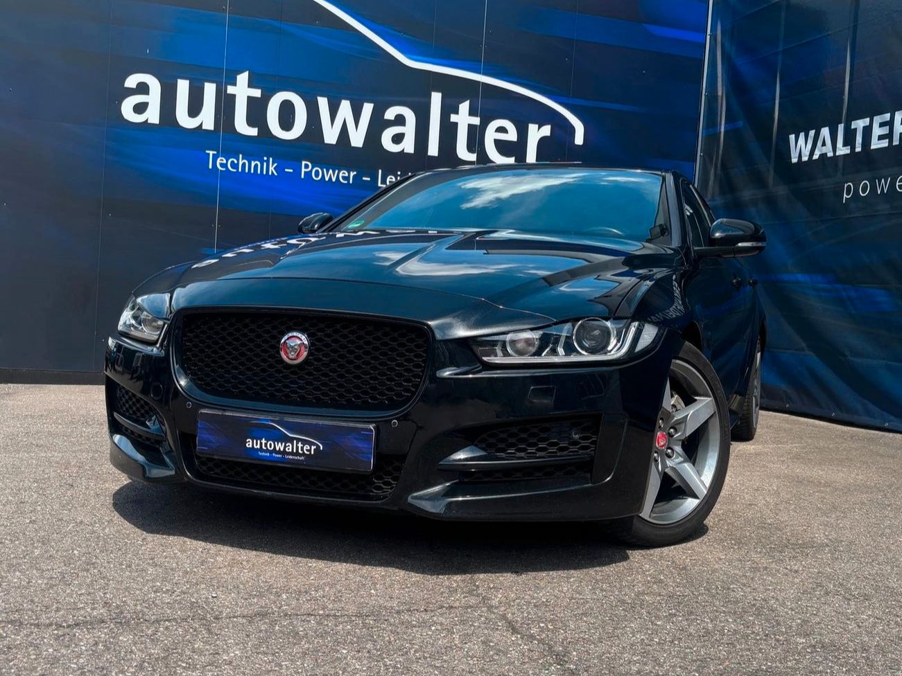 Jaguar XE R-Sport