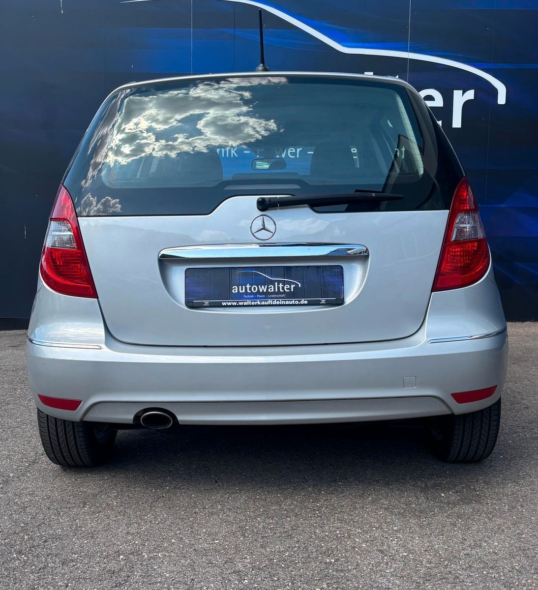 Fahrzeugabbildung Mercedes-Benz A 180 , Elegance